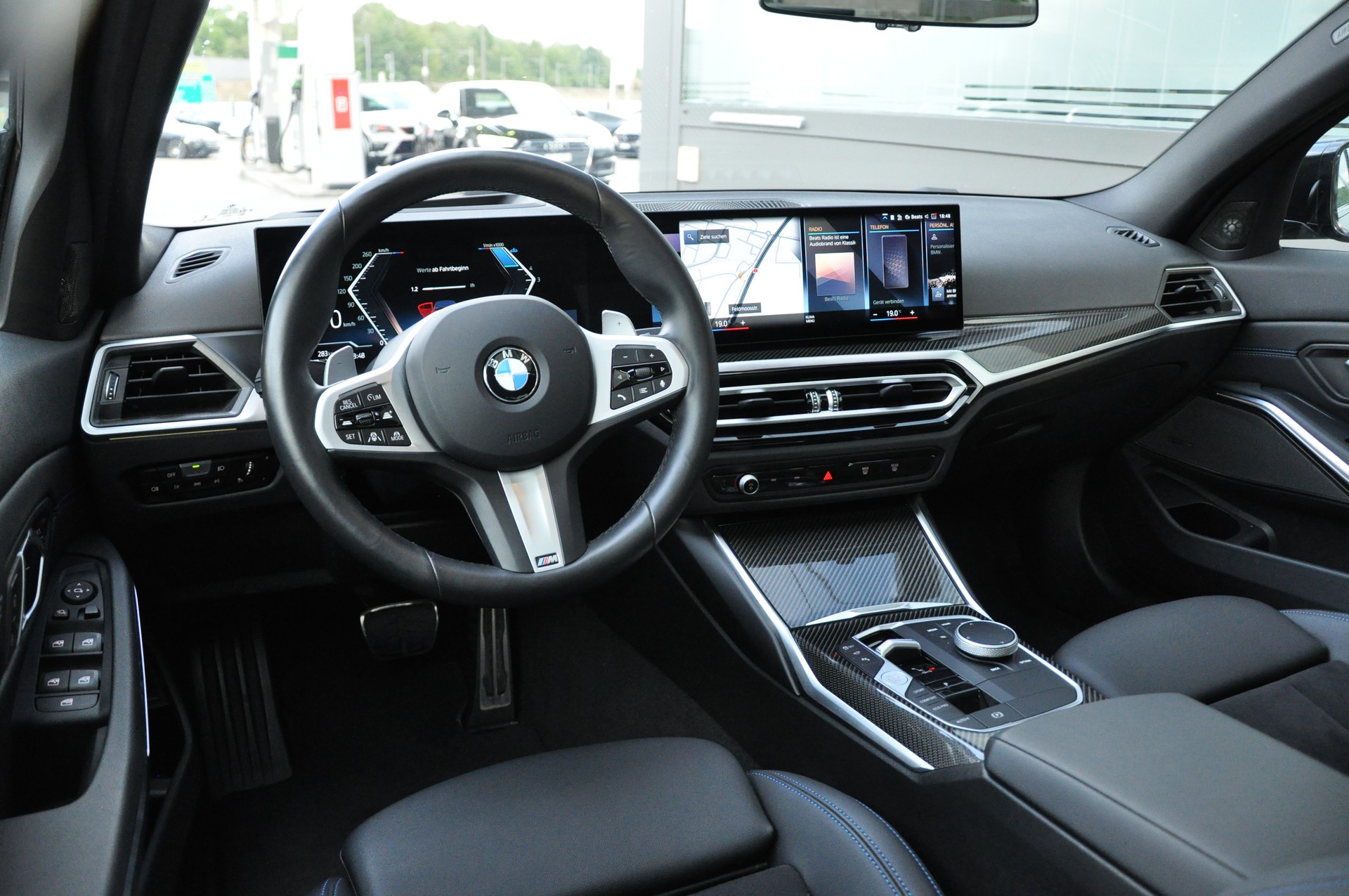 BMW 320d xDrive 48V Steptronic M Sport Pro-image-14
