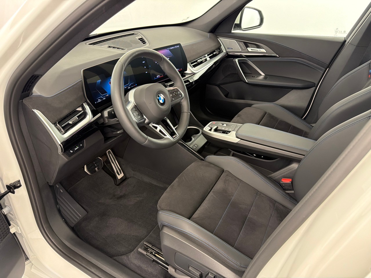BMW X1 xDrive 20d 48V M Sport-image-4