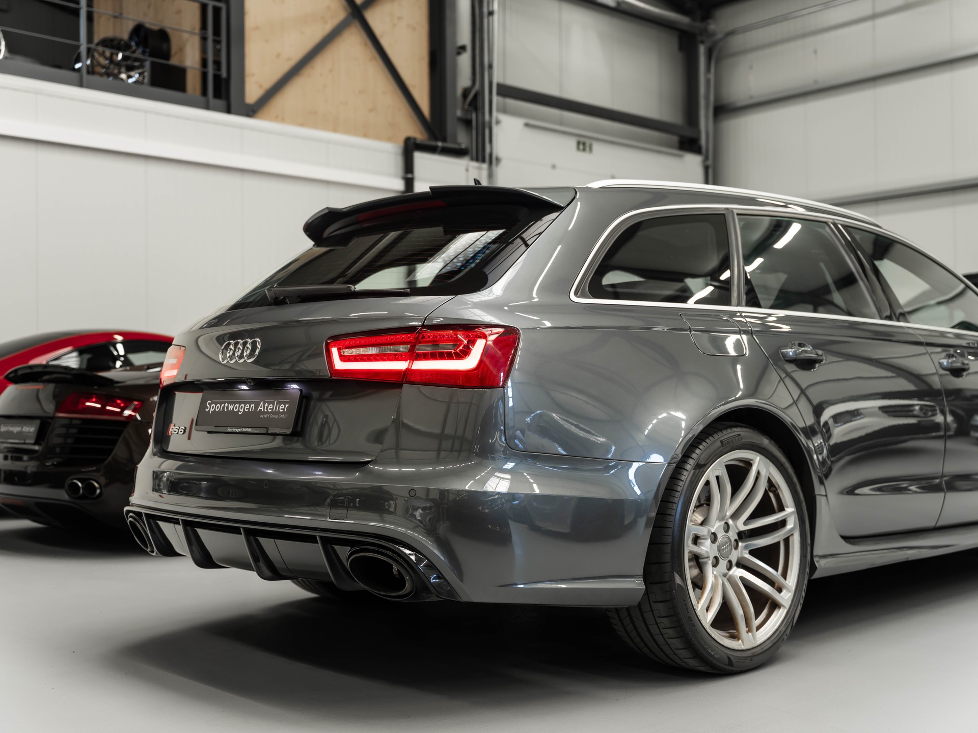 AUDI RS6 Avant 4.0 TFSI V8 quattro Tiptronic-image-16