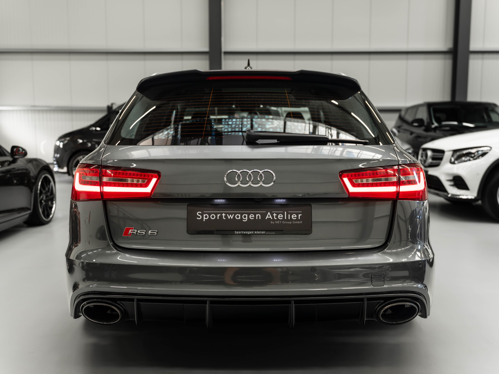 AUDI RS6 Avant 4.0 TFSI V8 quattro Tiptronic-image-2