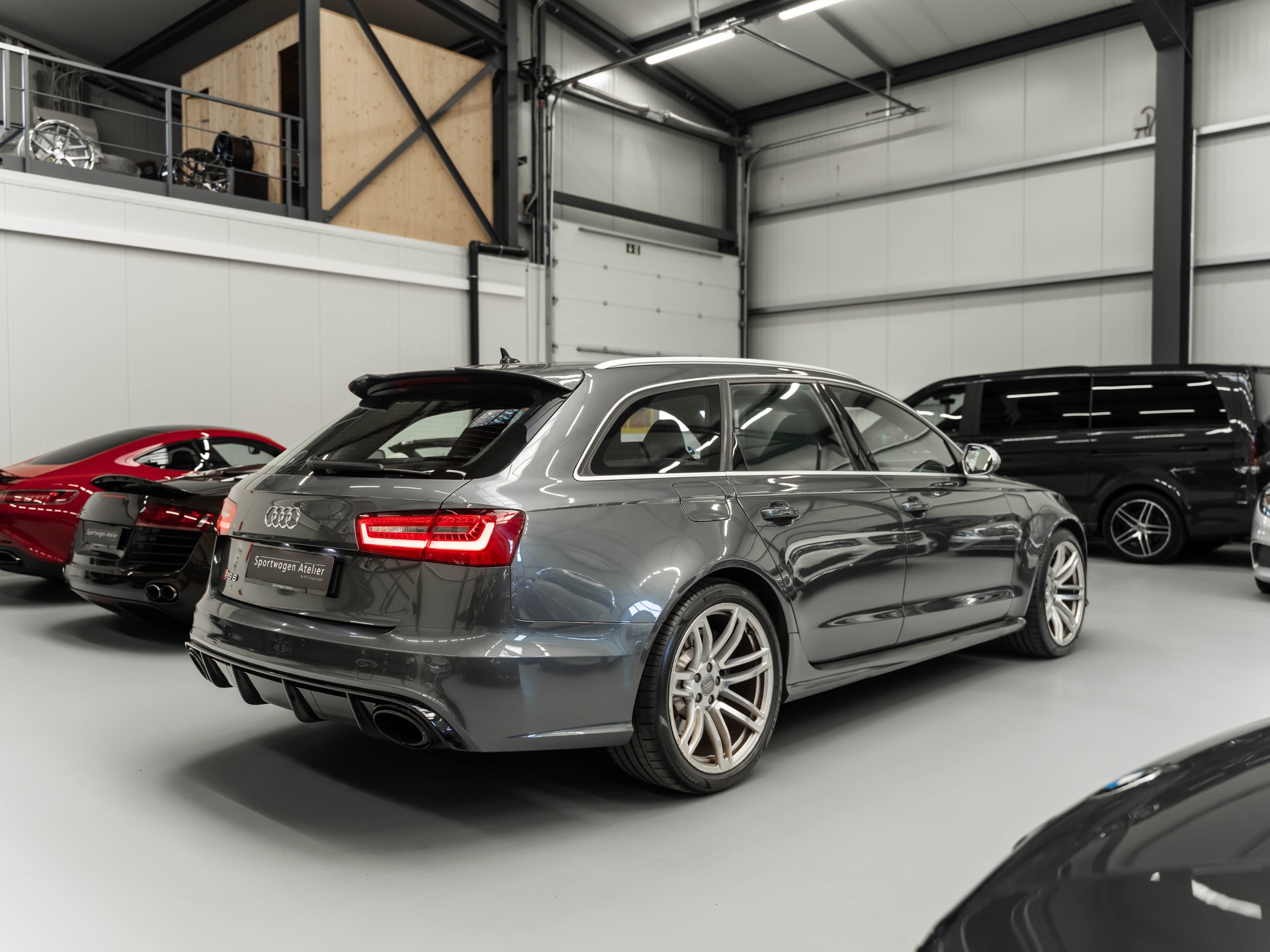 AUDI RS6 Avant 4.0 TFSI V8 quattro Tiptronic-image-3