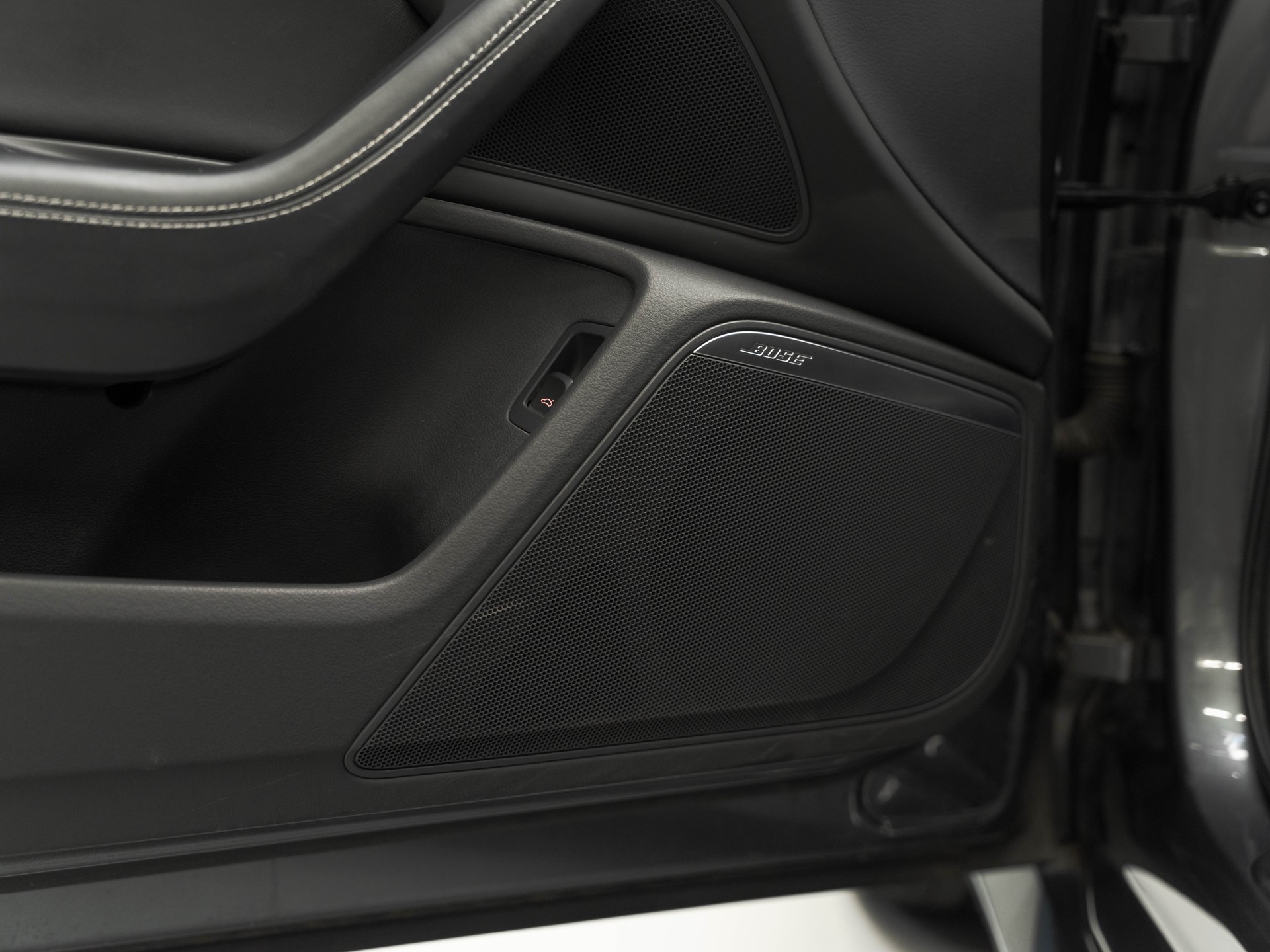 AUDI RS6 Avant 4.0 TFSI V8 quattro Tiptronic-image-19