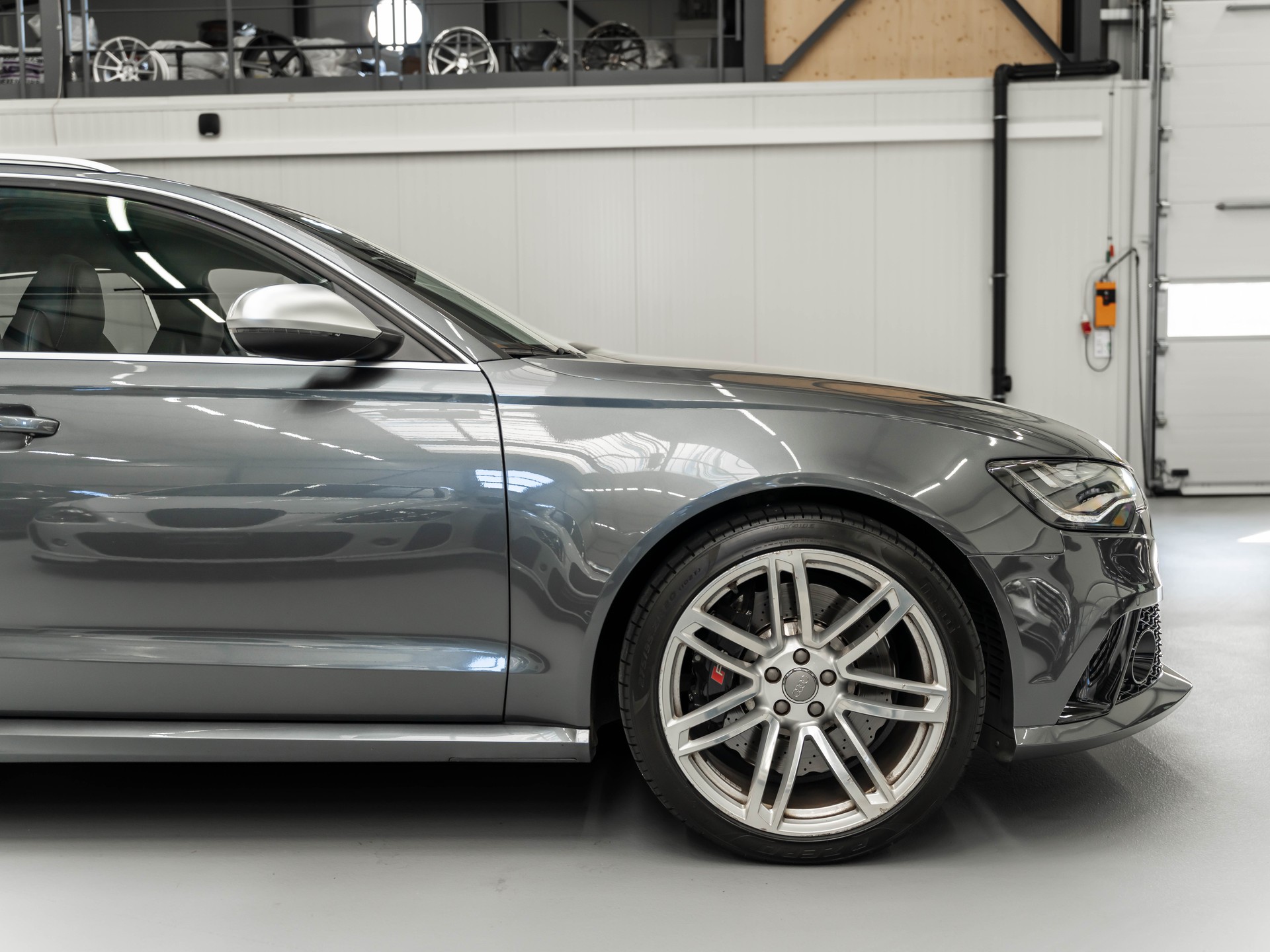 AUDI RS6 Avant 4.0 TFSI V8 quattro Tiptronic-image-17