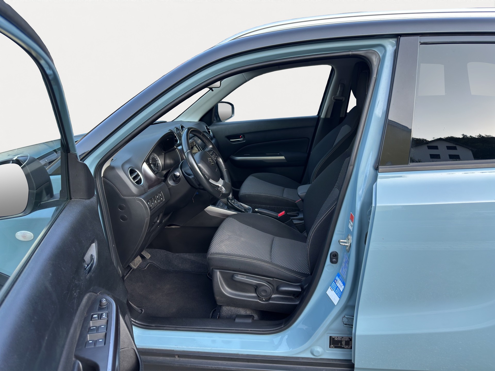 SUZUKI Vitara 1.4 Boosterjet Compact + Automatic-image-4