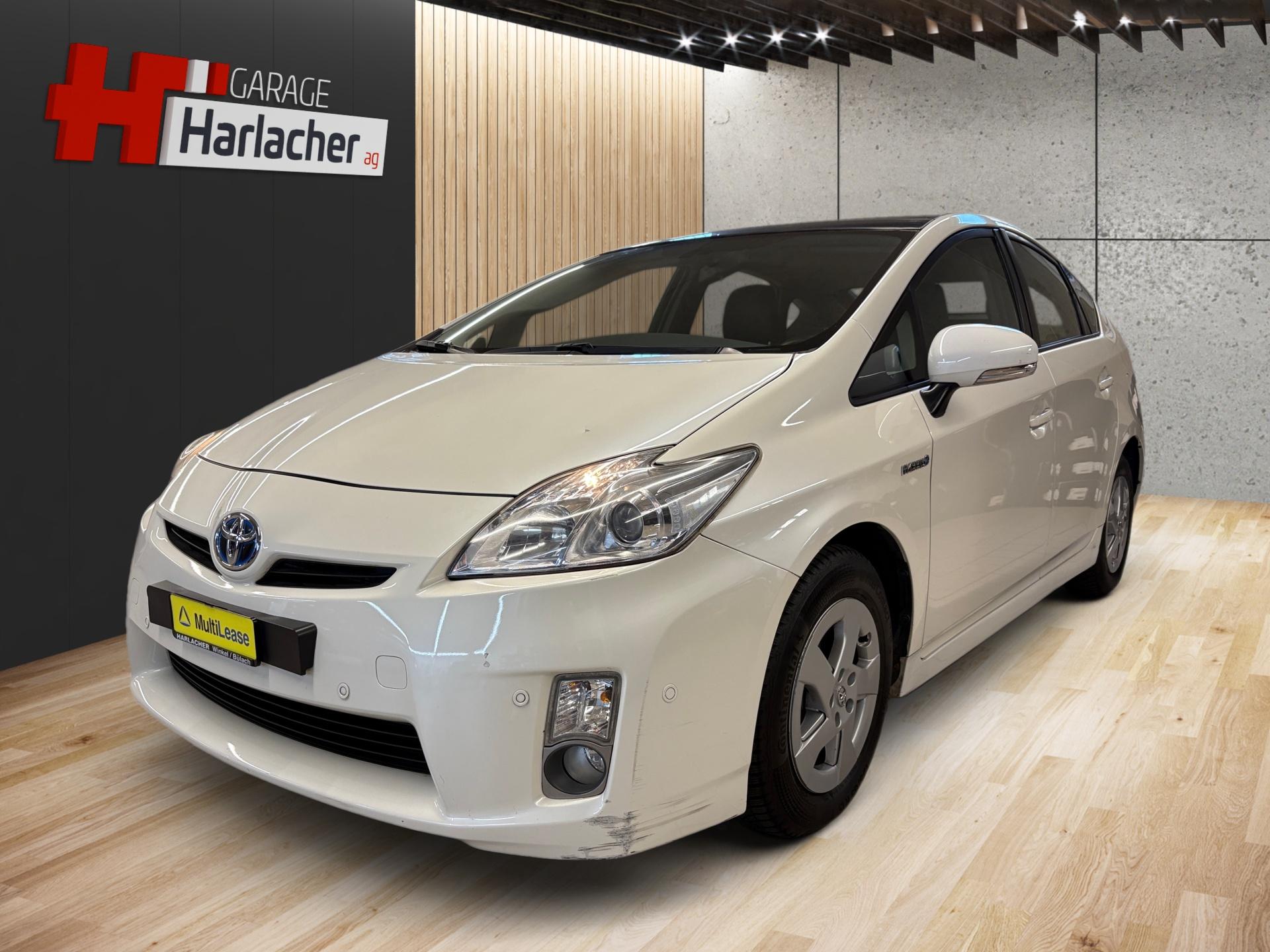 TOYOTA Prius 1.8 16V HSD Sol