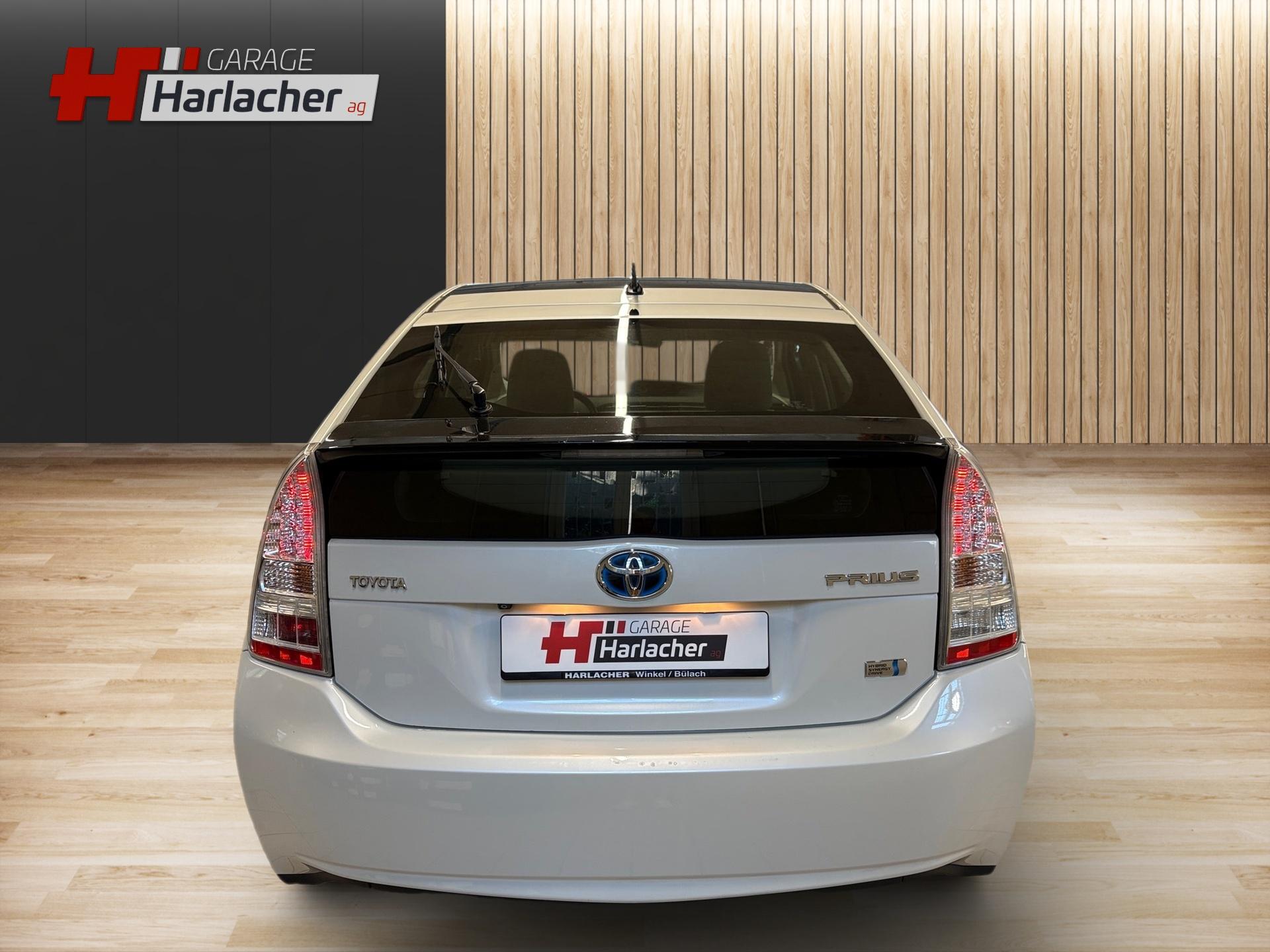 TOYOTA Prius 1.8 16V HSD Sol-image-5
