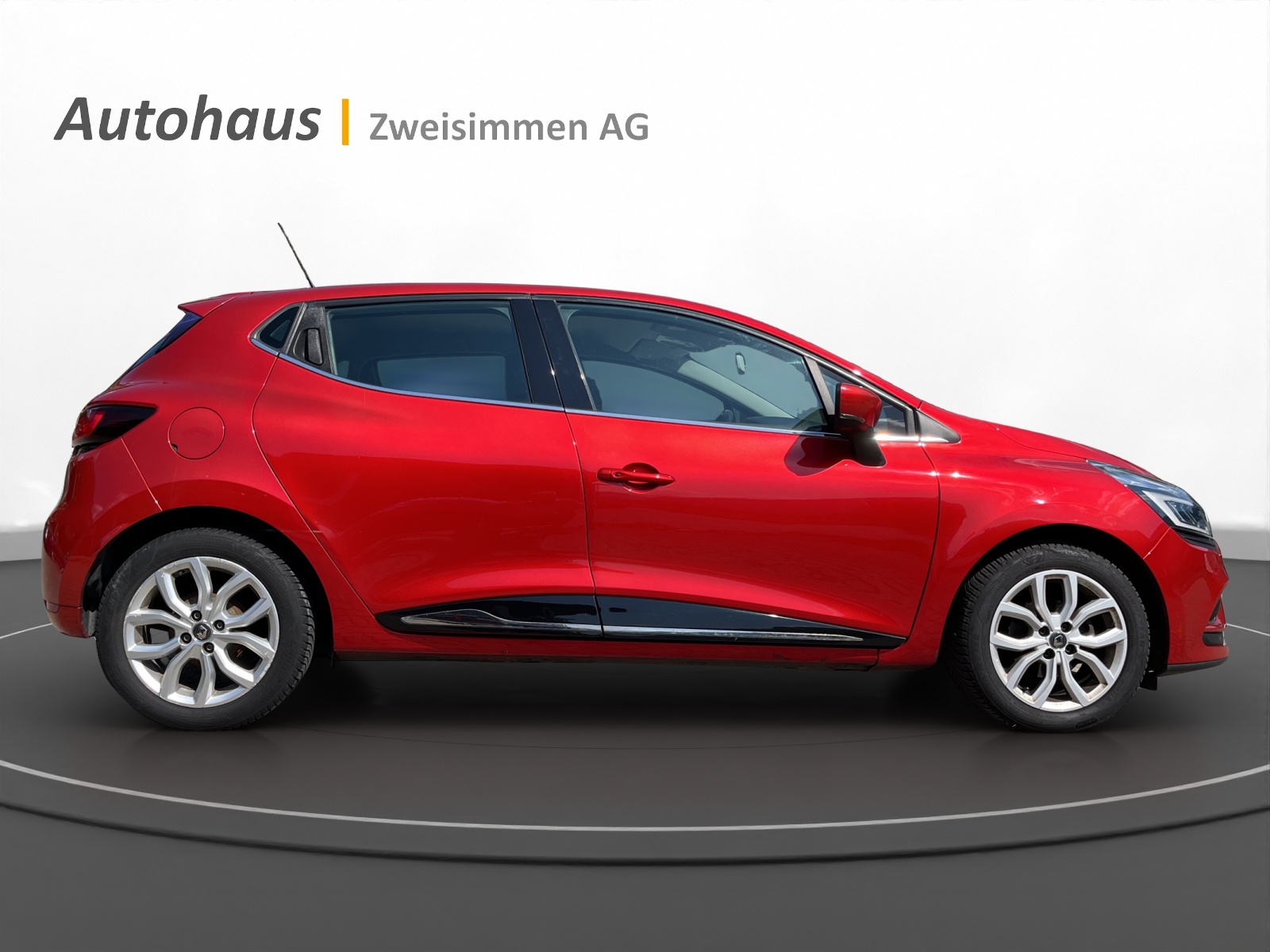 RENAULT Clio 0.9 Intens-image-6