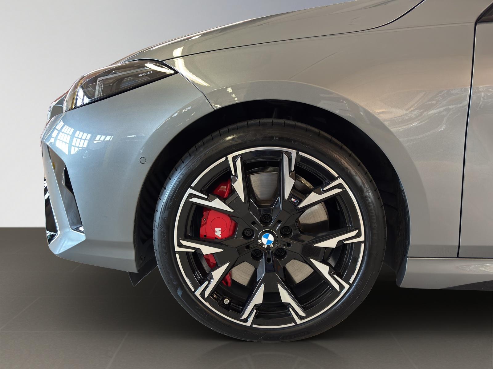 BMW 123 xDrive-image-4
