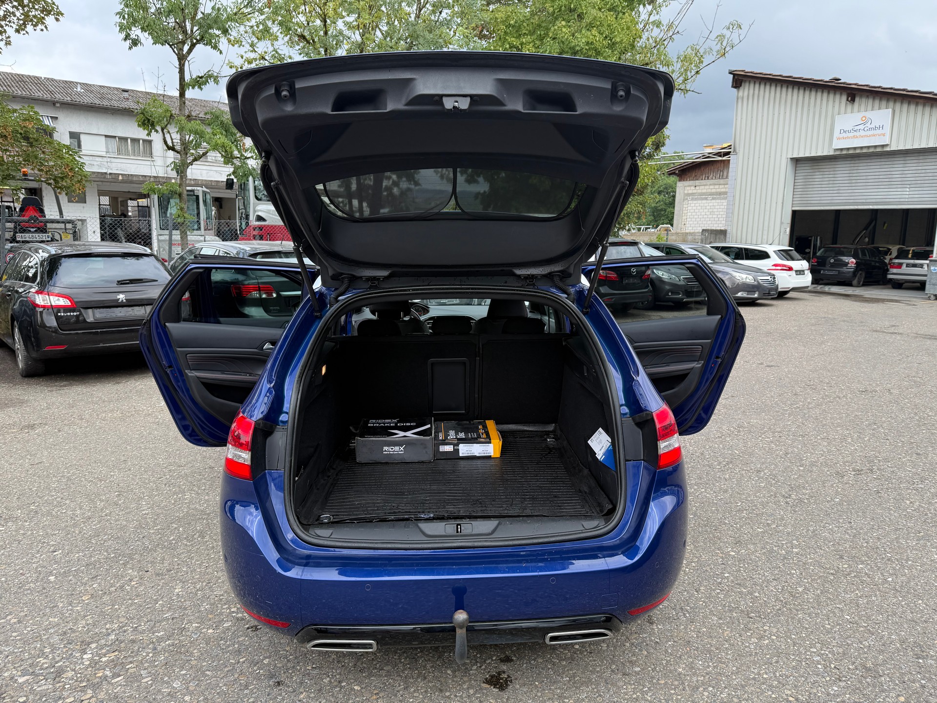 PEUGEOT 308 SW 1.5 BlueHDI GT Line EAT8-image-9