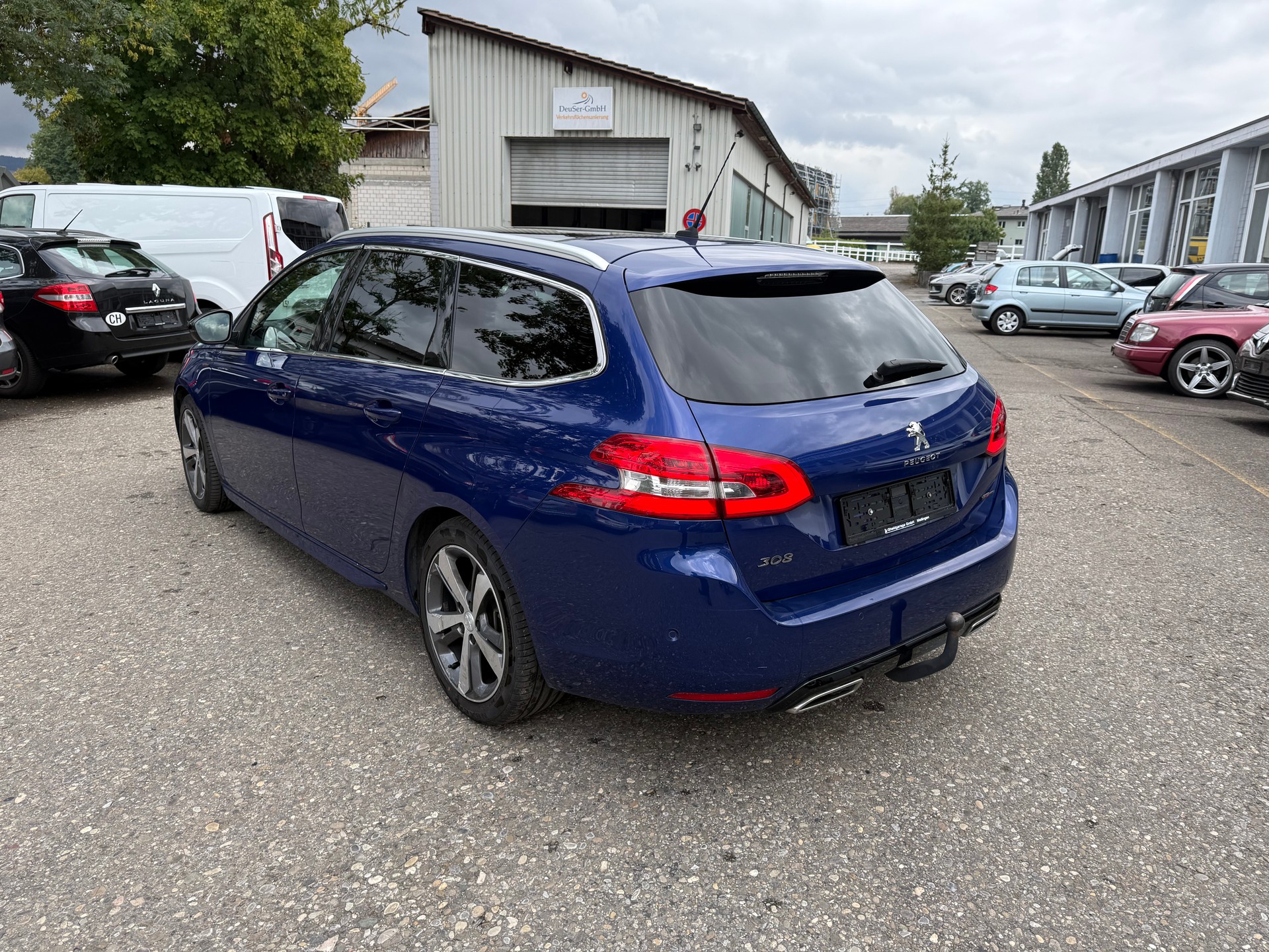 PEUGEOT 308 SW 1.5 BlueHDI GT Line EAT8-image-3