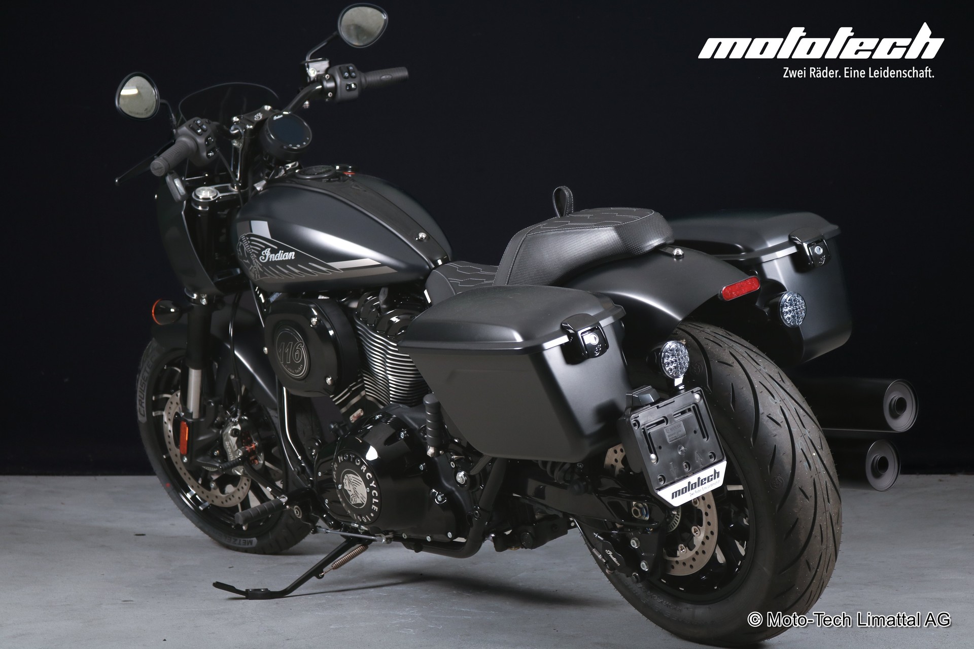 INDIAN Sport Chief RT-showroom-element-3