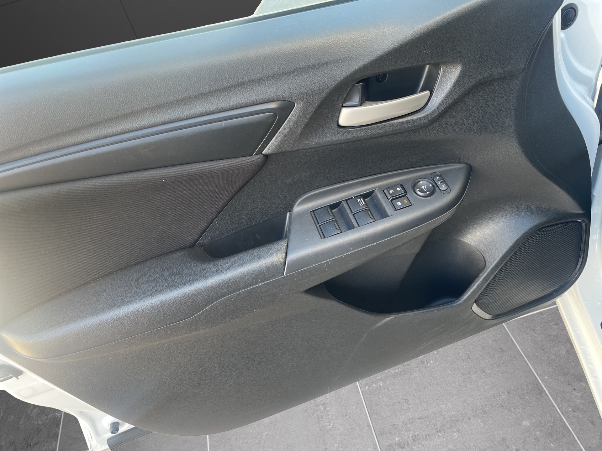 HONDA Jazz 1.3i-VTEC Trend CVT-image-14