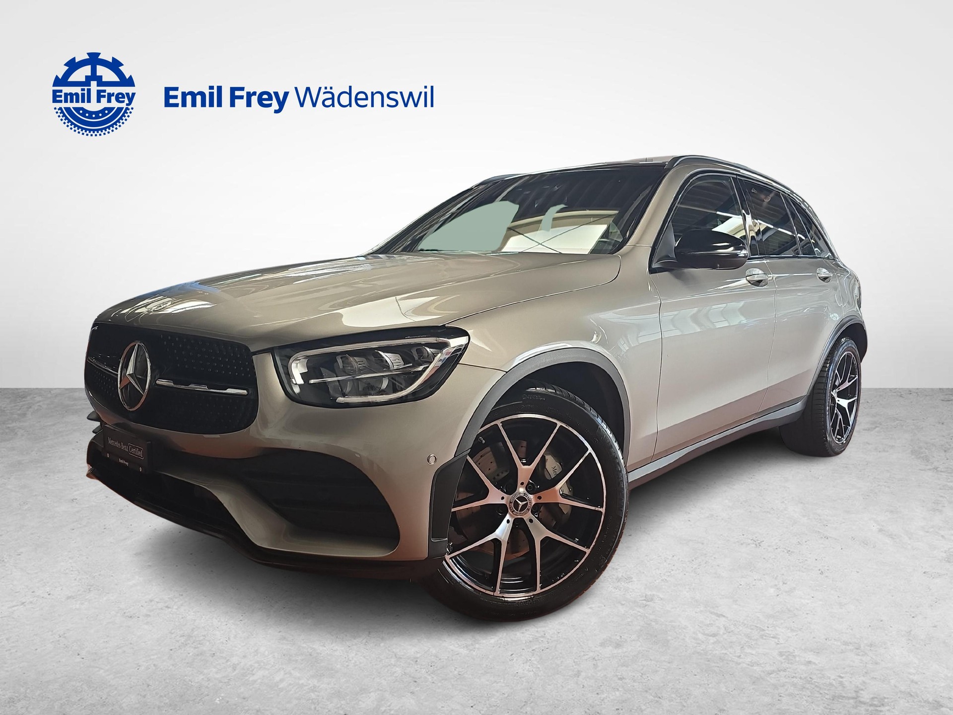 MERCEDES-BENZ GLC 300 d 4MATIC AMG Line-image-0