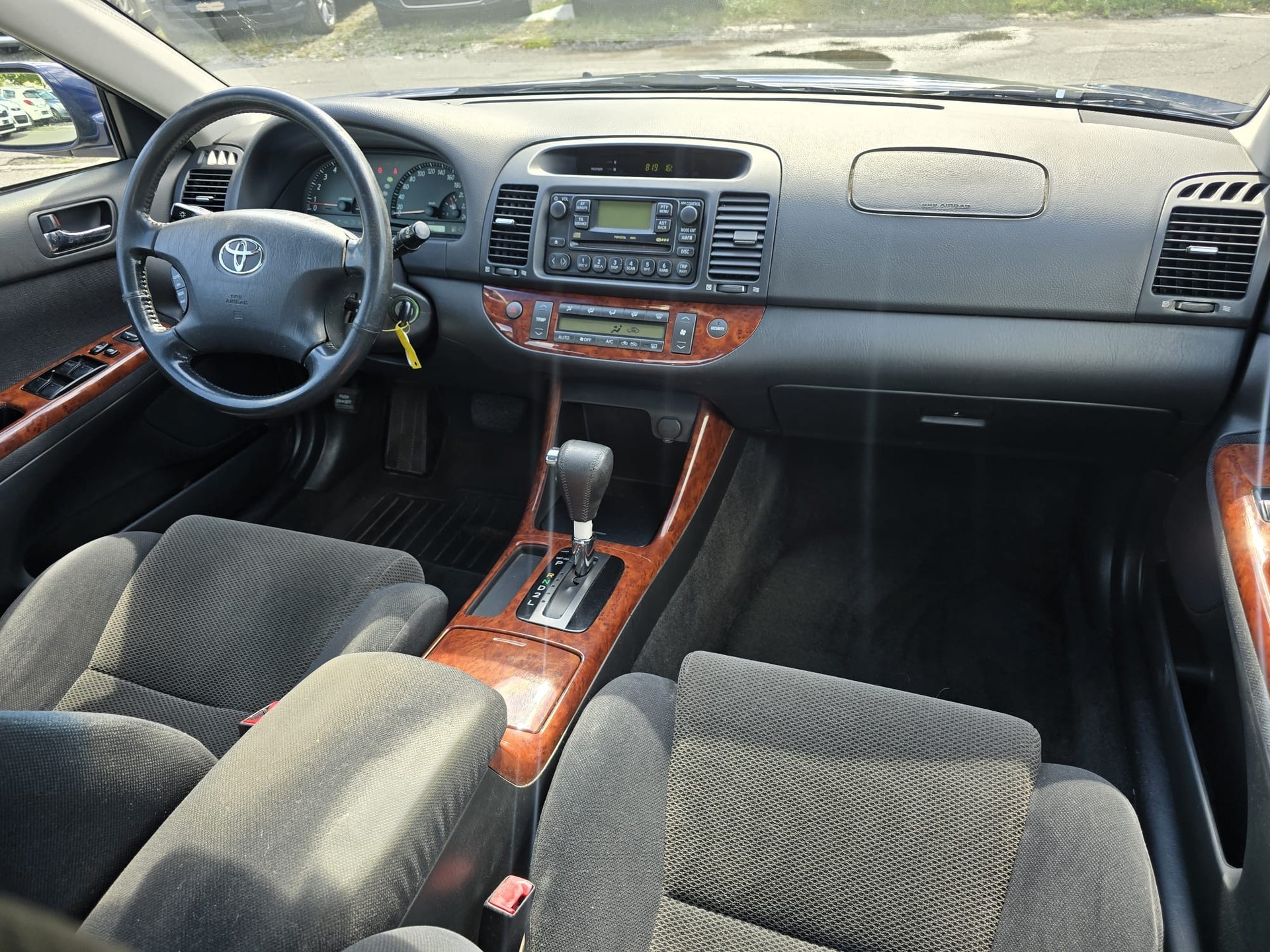 TOYOTA Camry 2.4-image-10