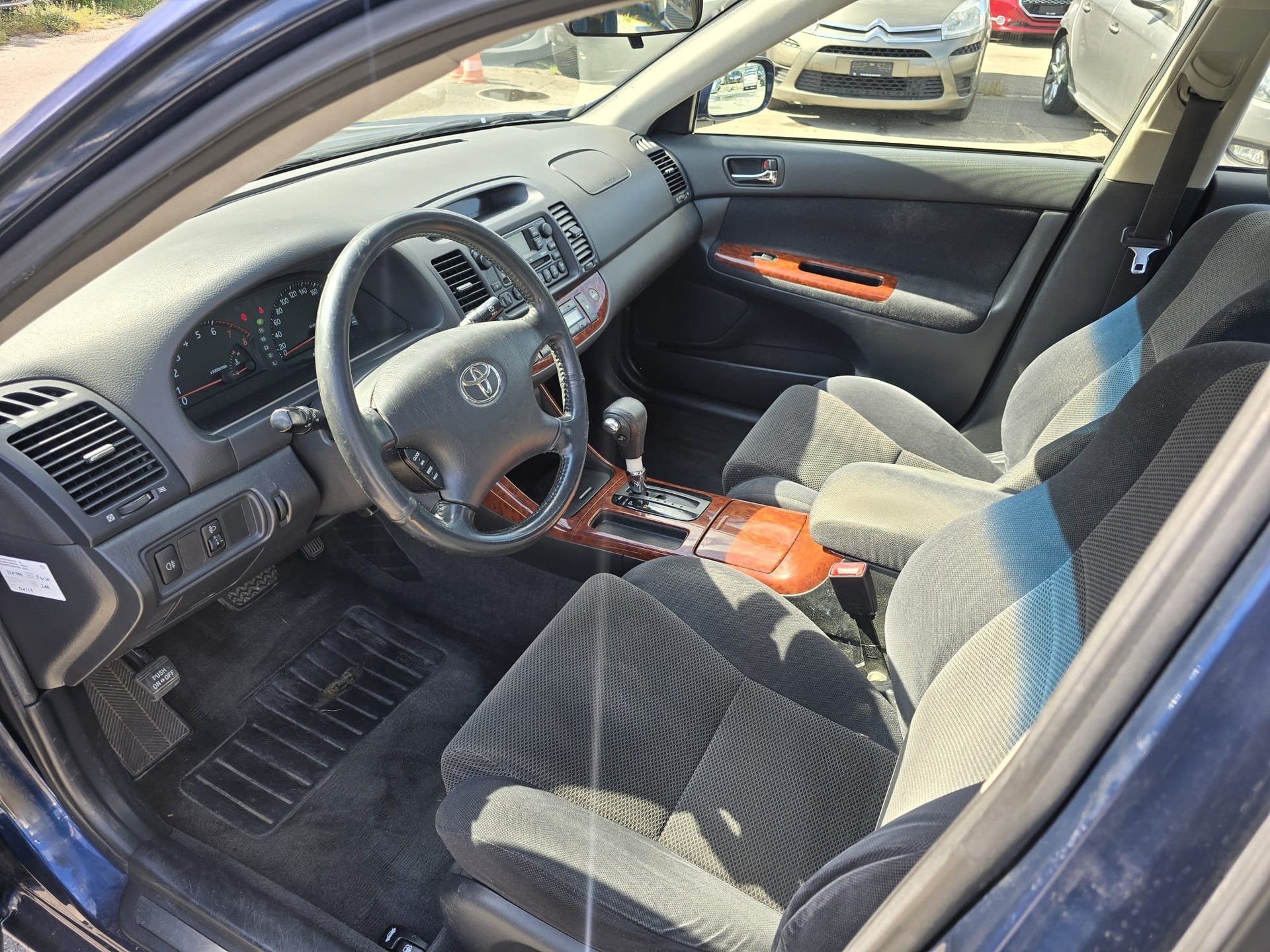 TOYOTA Camry 2.4-image-7