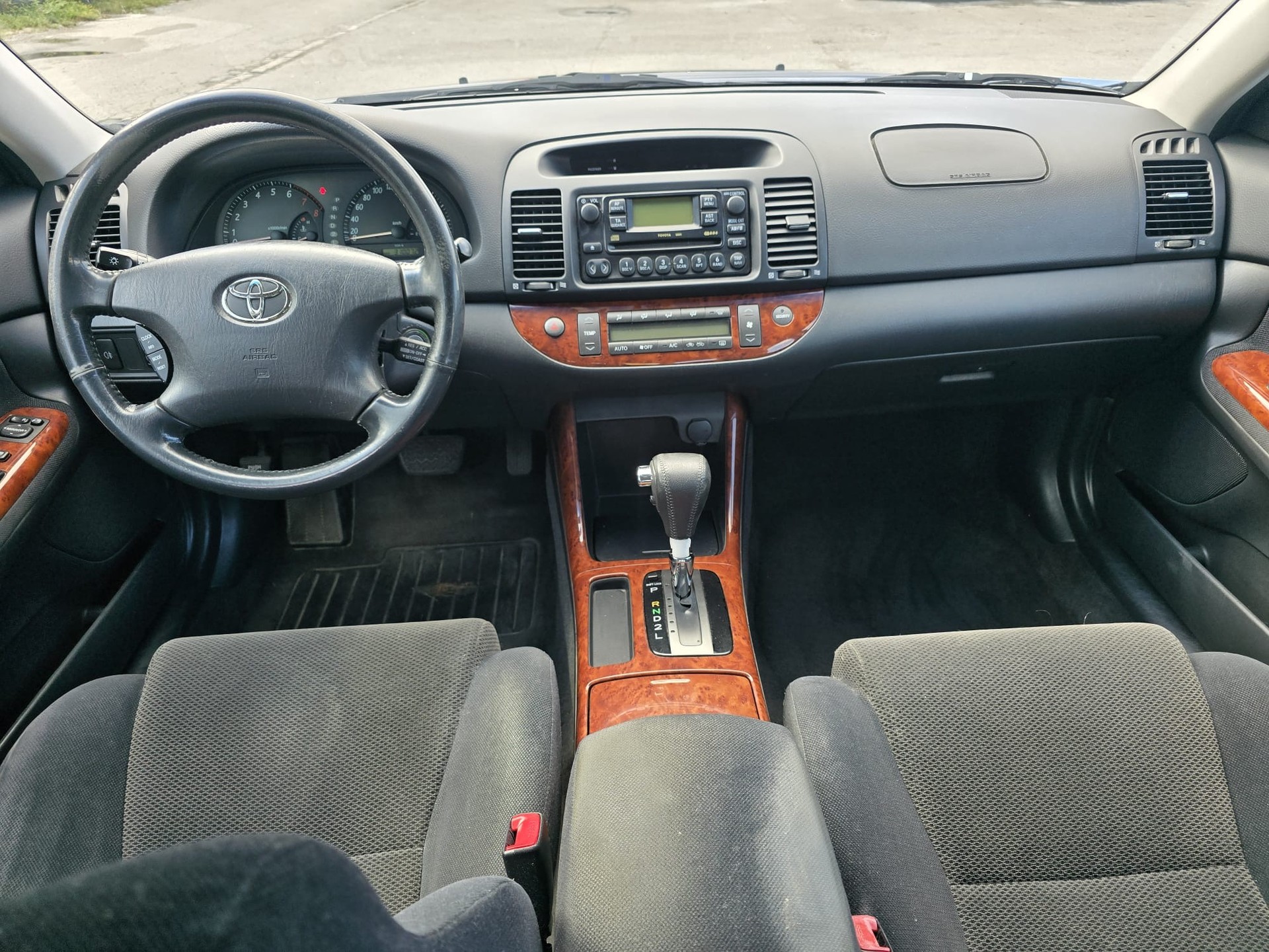 TOYOTA Camry 2.4-image-9