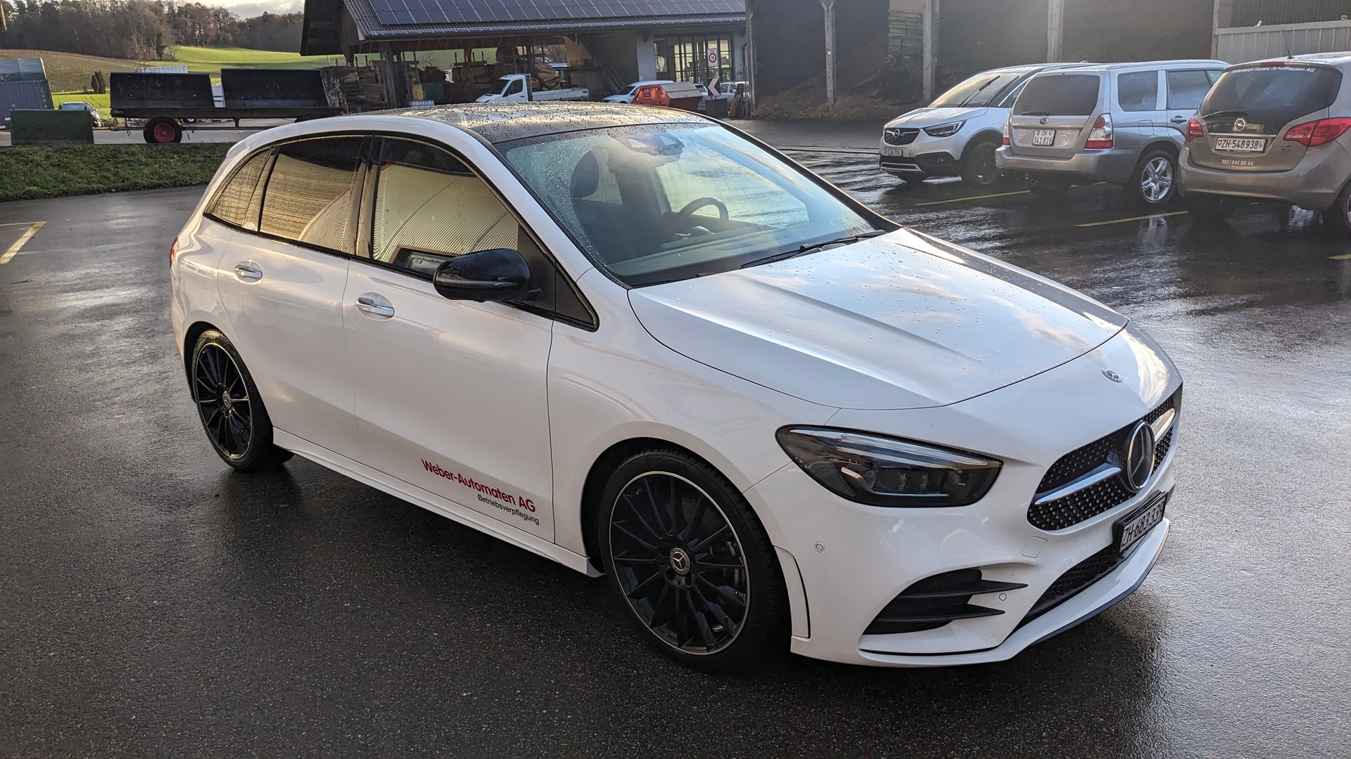 MERCEDES-BENZ B 220 AMG Line 4matic