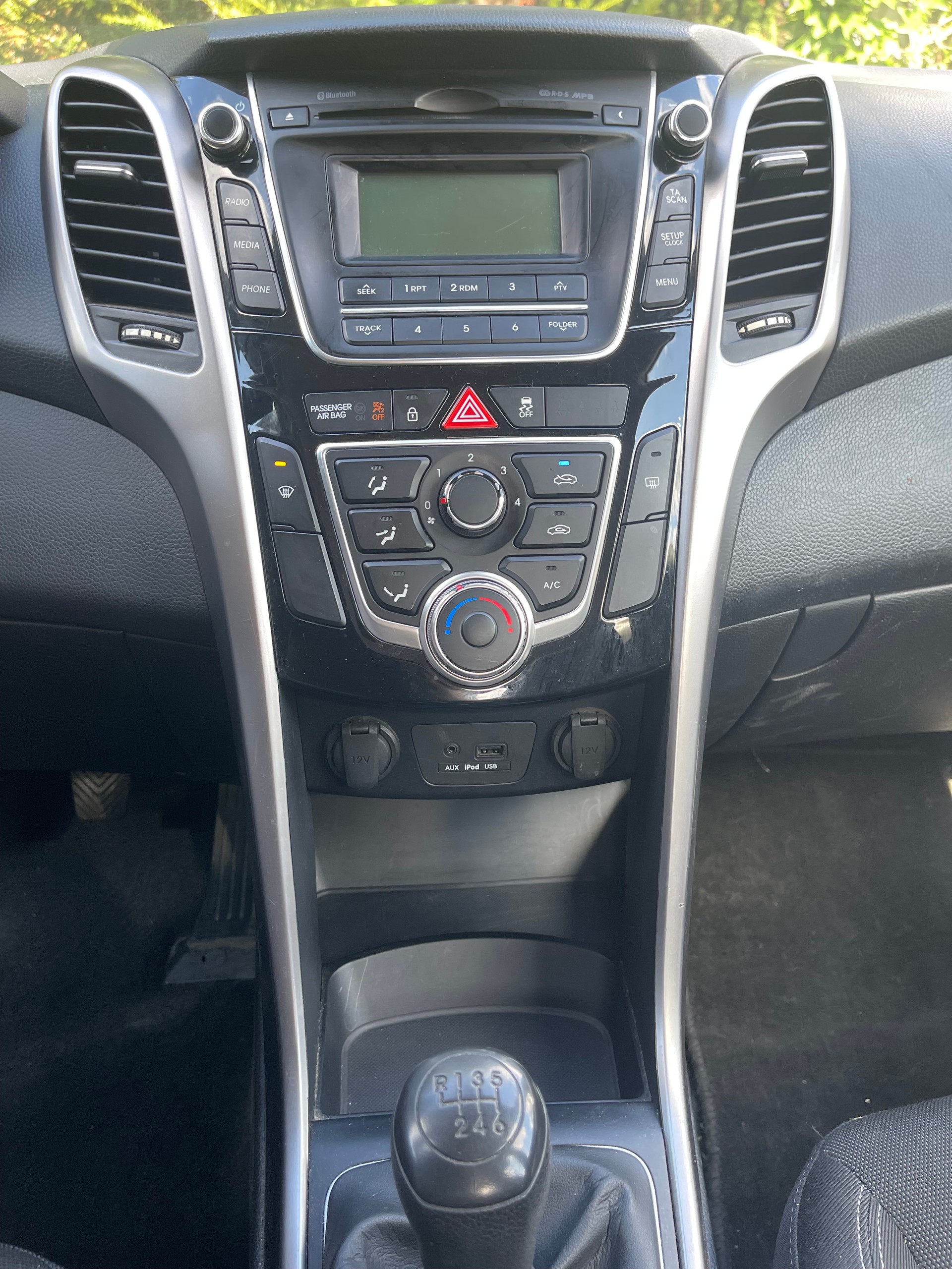 HYUNDAI i30 1.4 Comfort-image-11