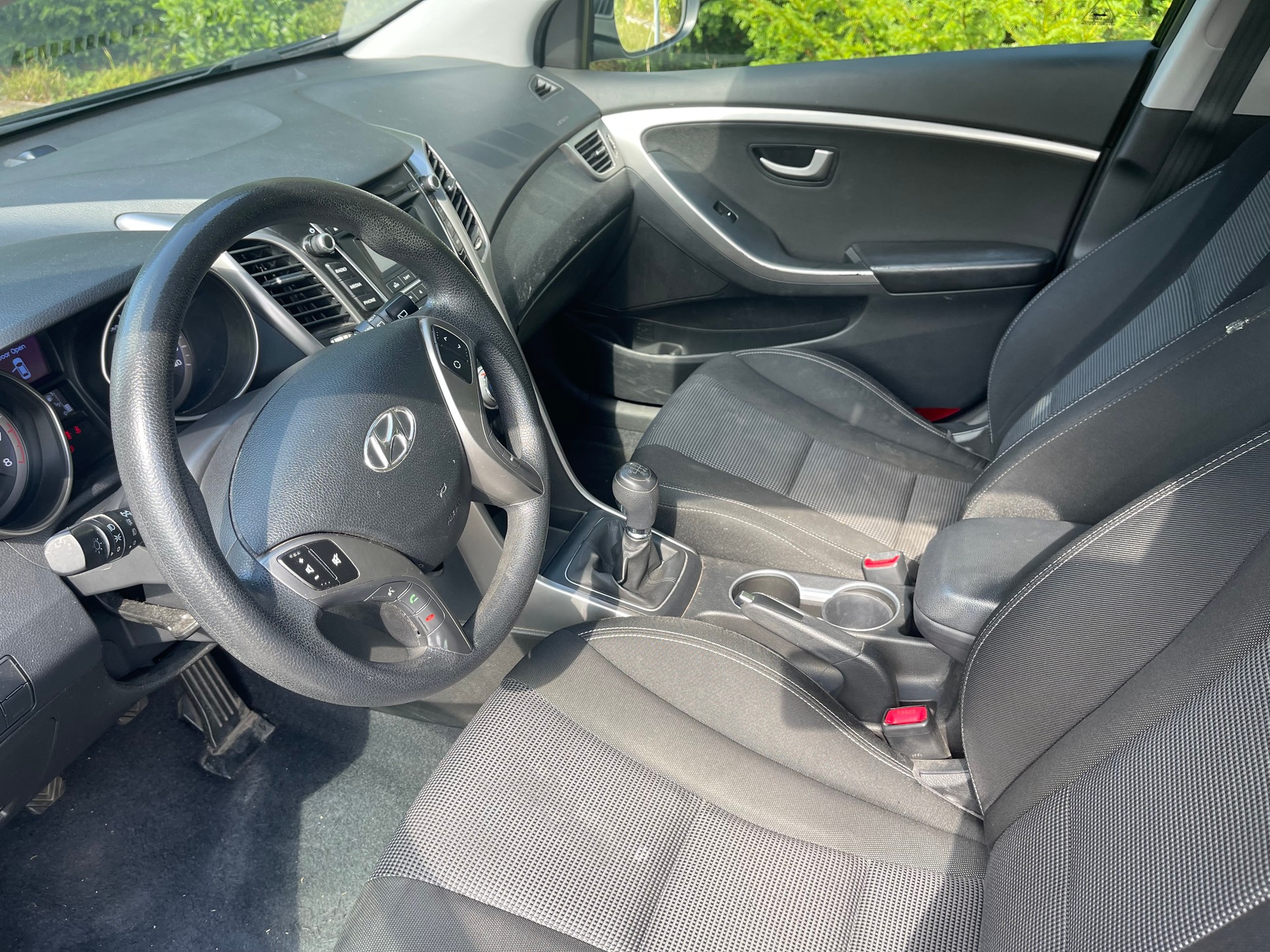 HYUNDAI i30 1.4 Comfort-image-9