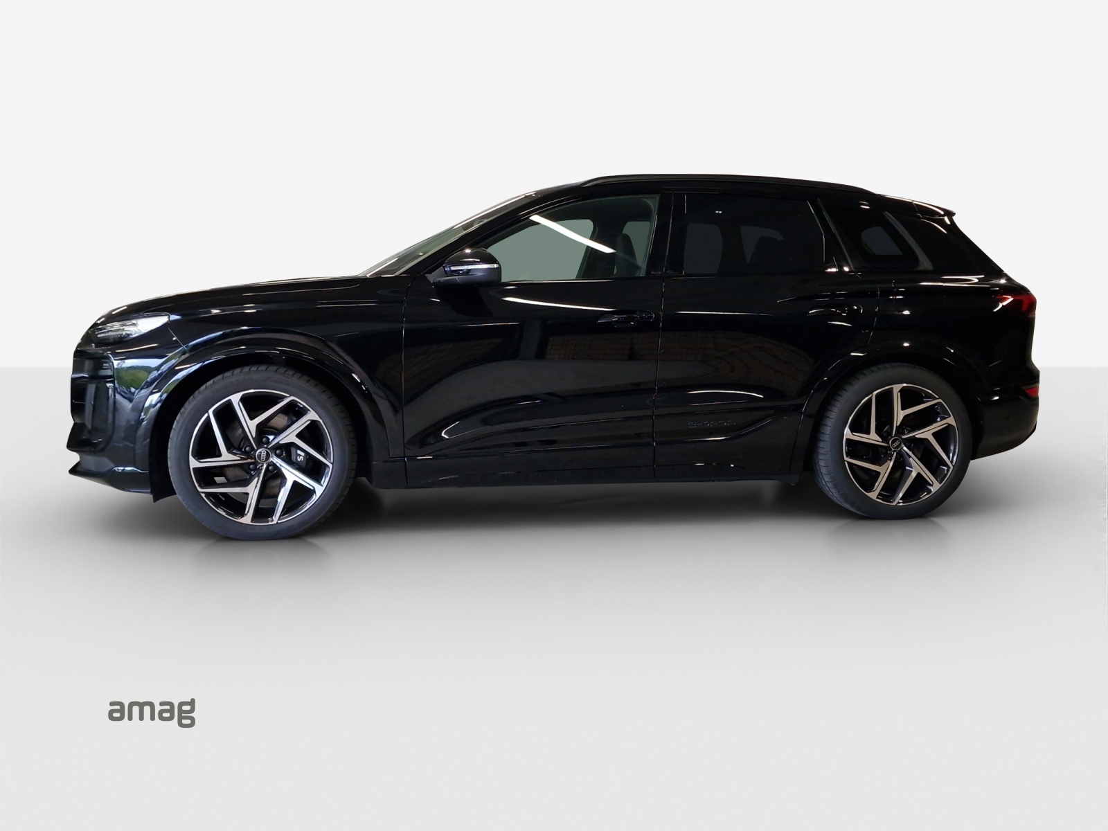 AUDI SQ6 e-tron quattro-image-1