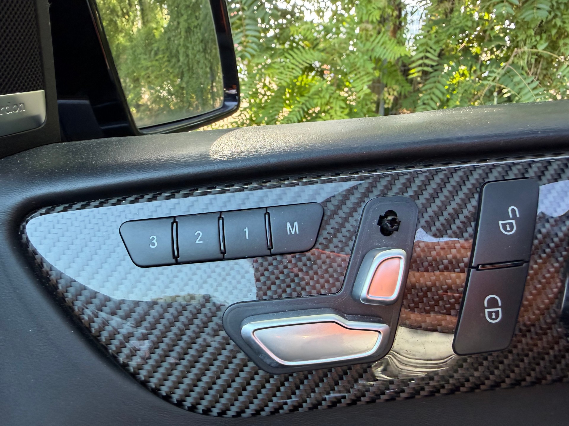 MERCEDES-BENZ GLS 63 AMG 4Matic Speedshift Plus 7G-Tronic-image-29