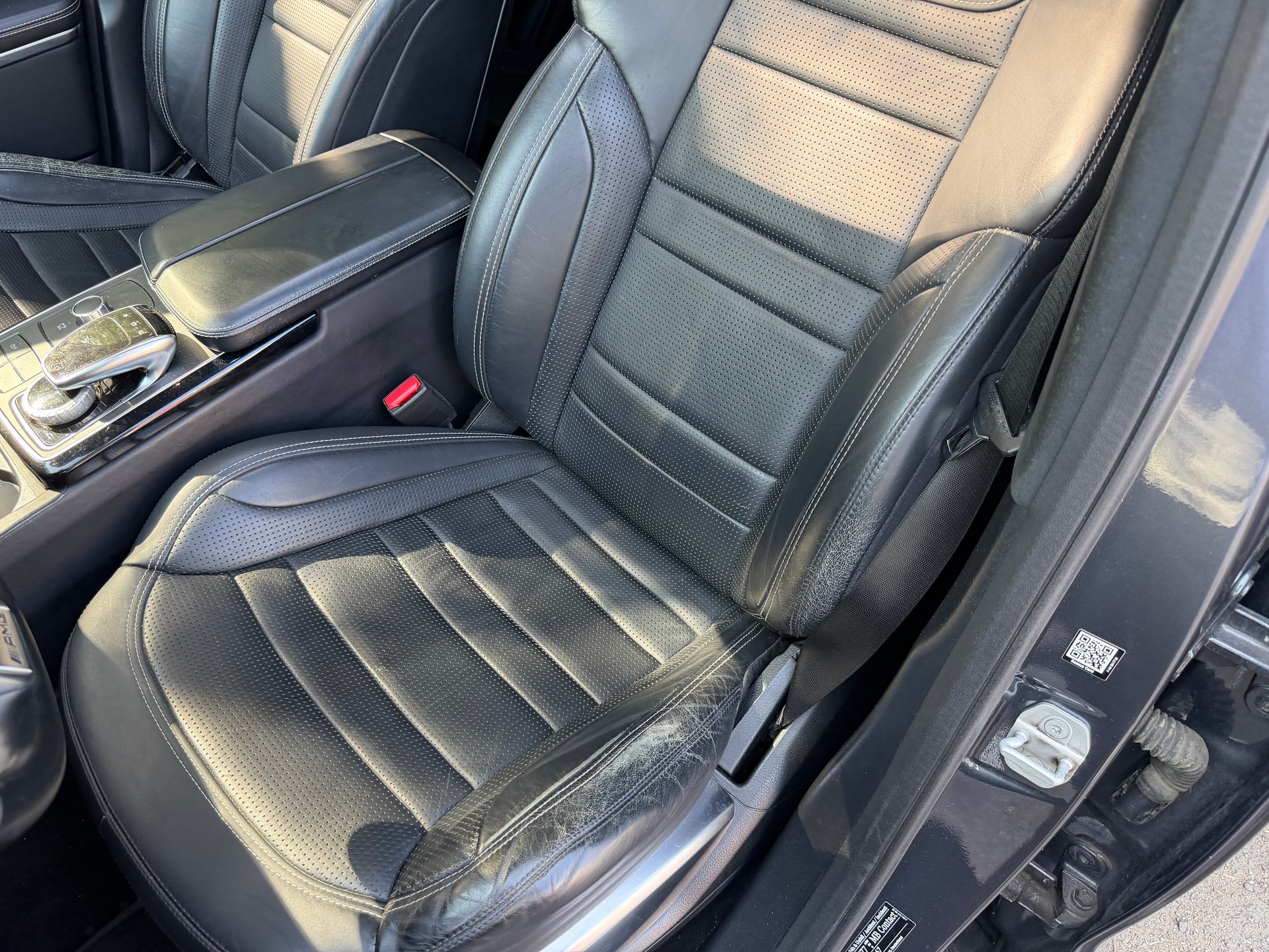 MERCEDES-BENZ GLS 63 AMG 4Matic Speedshift Plus 7G-Tronic-image-21