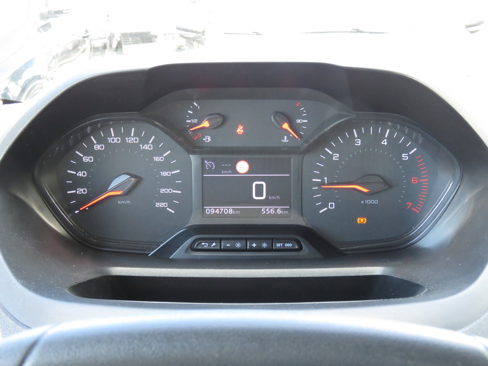 PEUGEOT Partner 1.5 Blue HDi s/s Premium 650kg-image-12