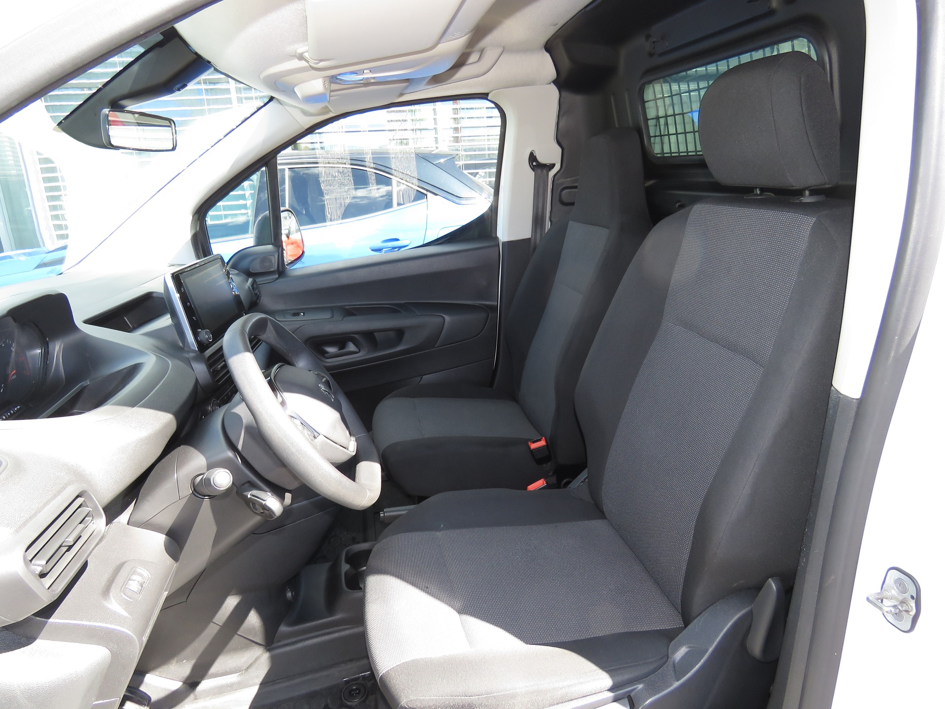 PEUGEOT Partner 1.5 Blue HDi s/s Premium 650kg-image-7