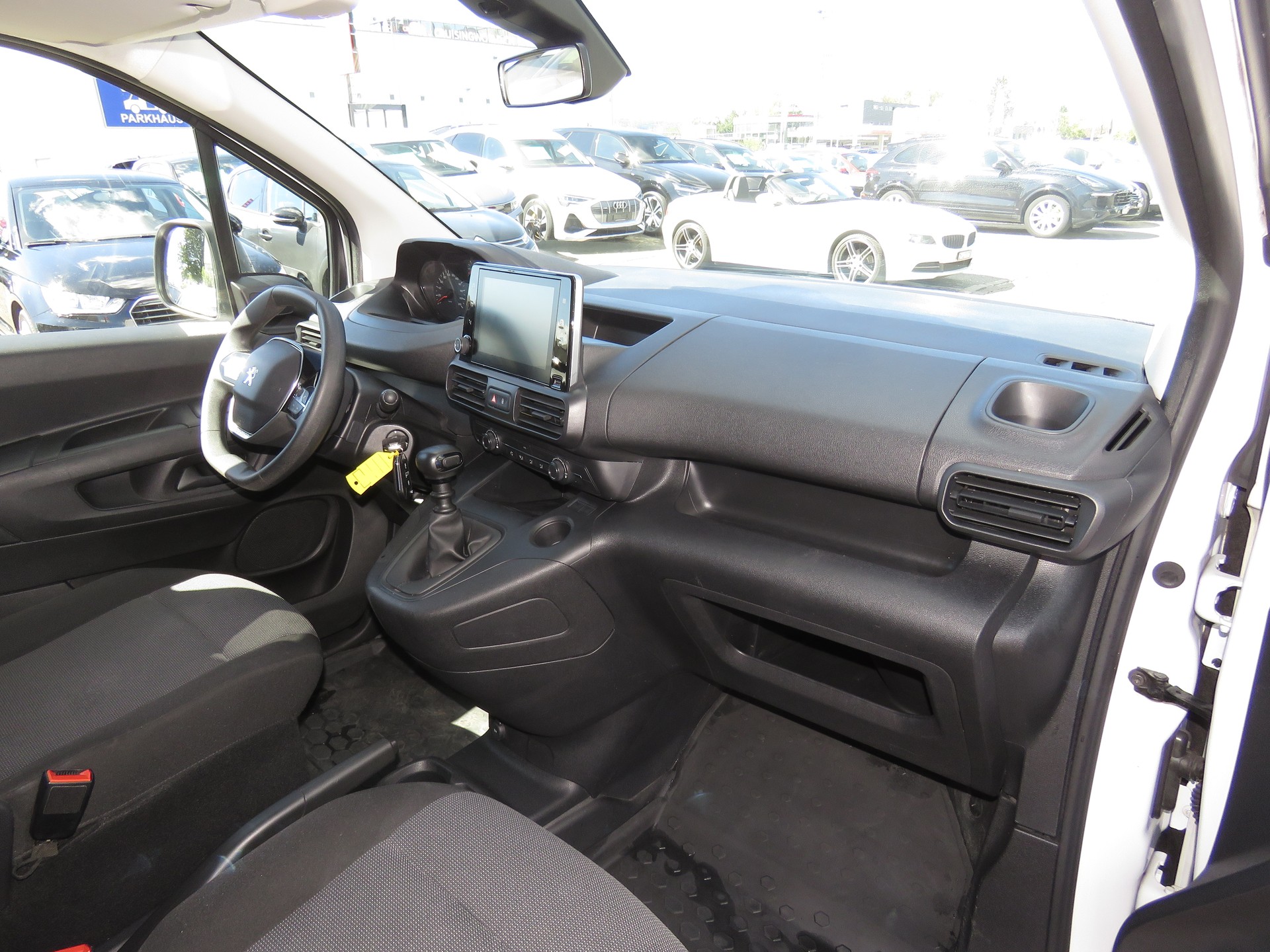 PEUGEOT Partner 1.5 Blue HDi s/s Premium 650kg-image-8