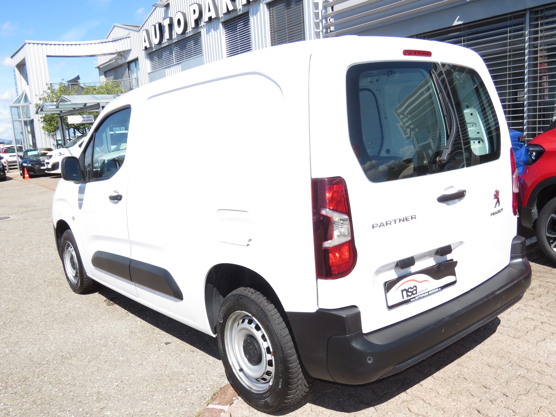 PEUGEOT Partner 1.5 Blue HDi s/s Premium 650kg-image-5
