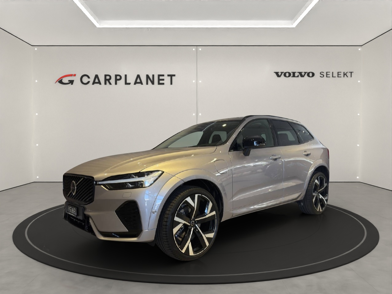 VOLVO XC60 2.0 T6 TE Ultra Dark eAWD-image-0