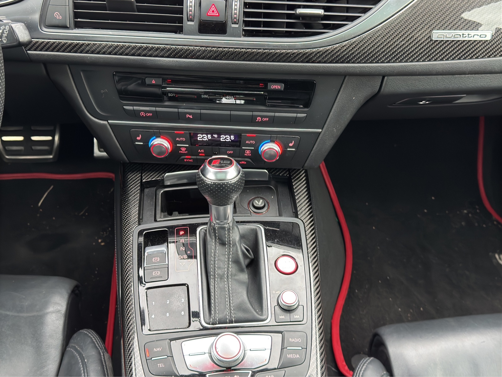 AUDI RS6 Avant 4.0 TFSI V8 quattro Tiptronic-image-13