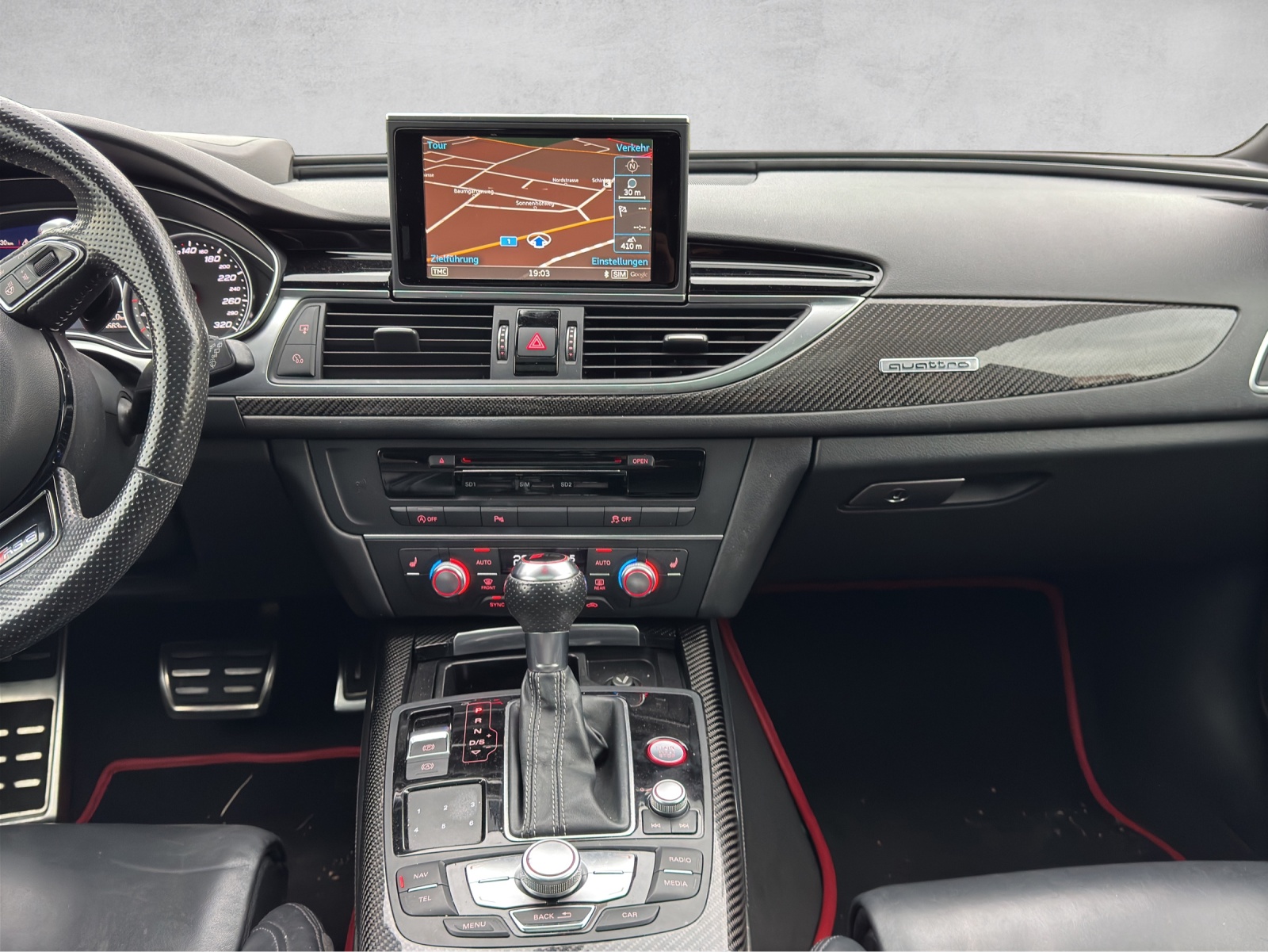 AUDI RS6 Avant 4.0 TFSI V8 quattro Tiptronic-image-12