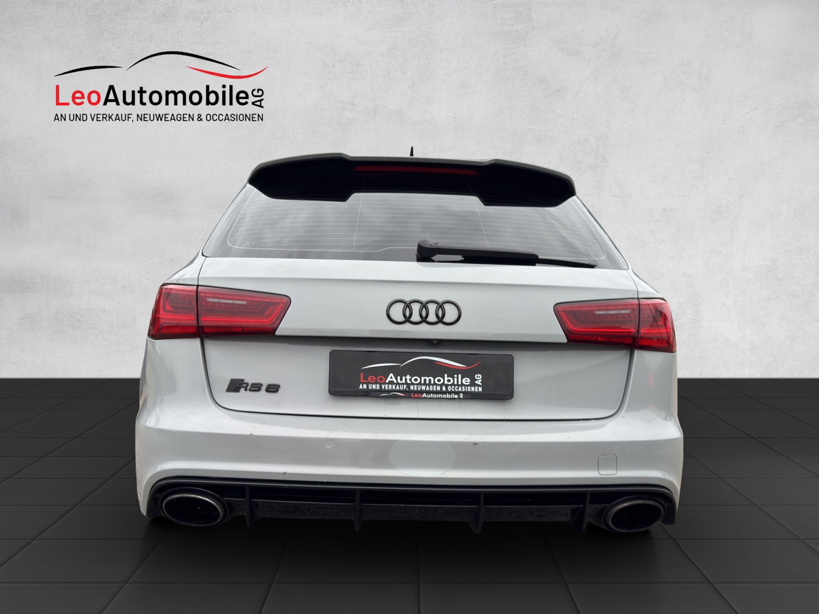 AUDI RS6 Avant 4.0 TFSI V8 quattro Tiptronic-image-3