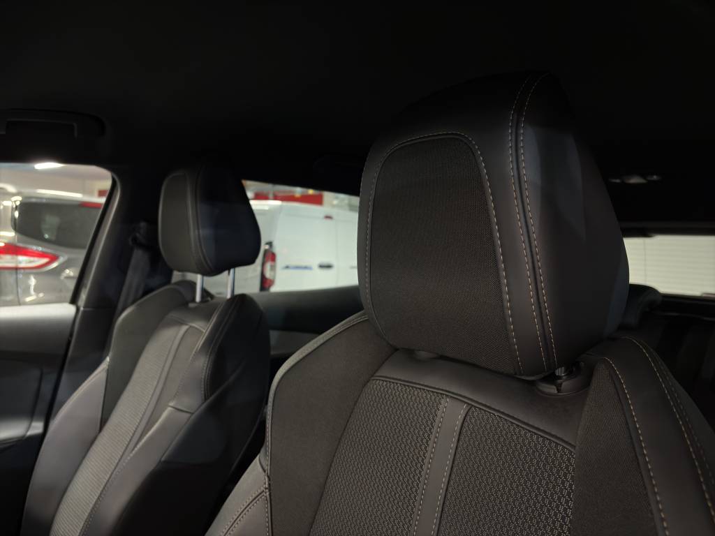 PEUGEOT 3008 1.5 BlueHDi GT EAT8-image-14