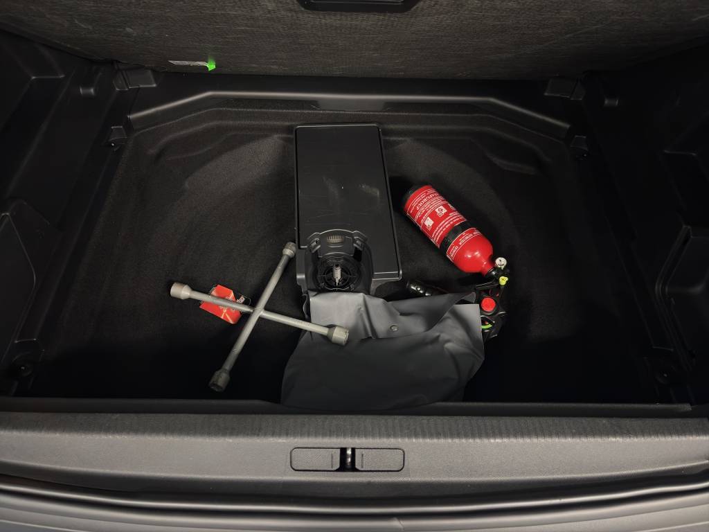 PEUGEOT 3008 1.5 BlueHDi GT EAT8-image-15