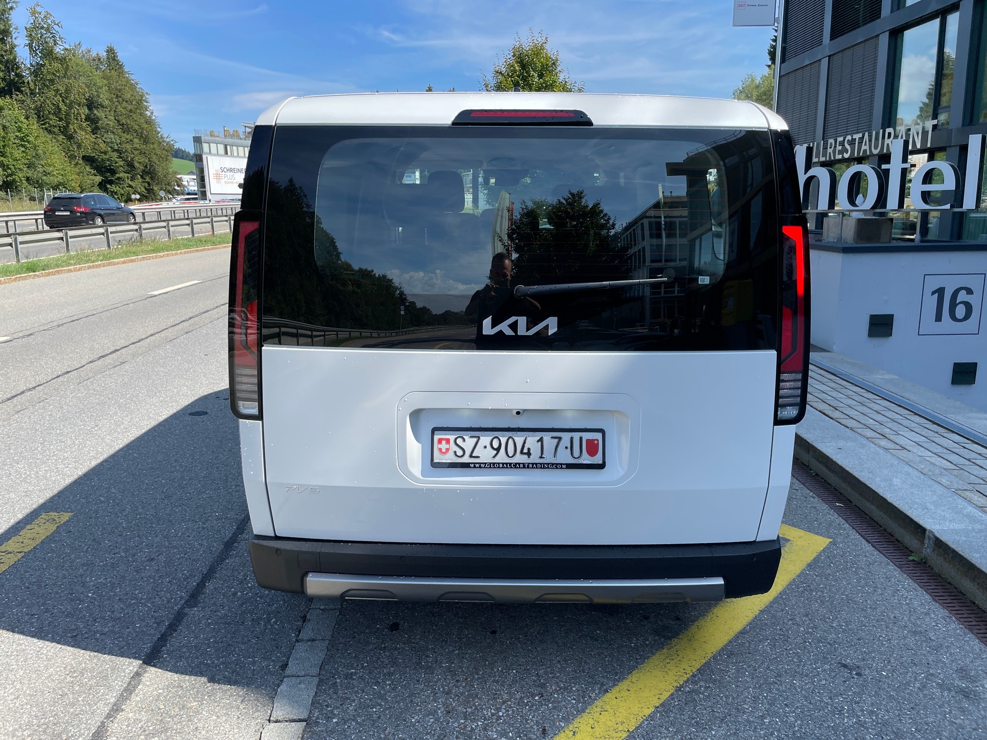 KIA PV5 71.2 kWh Elite mit Elite Pack und Wärmepumpe-image-6