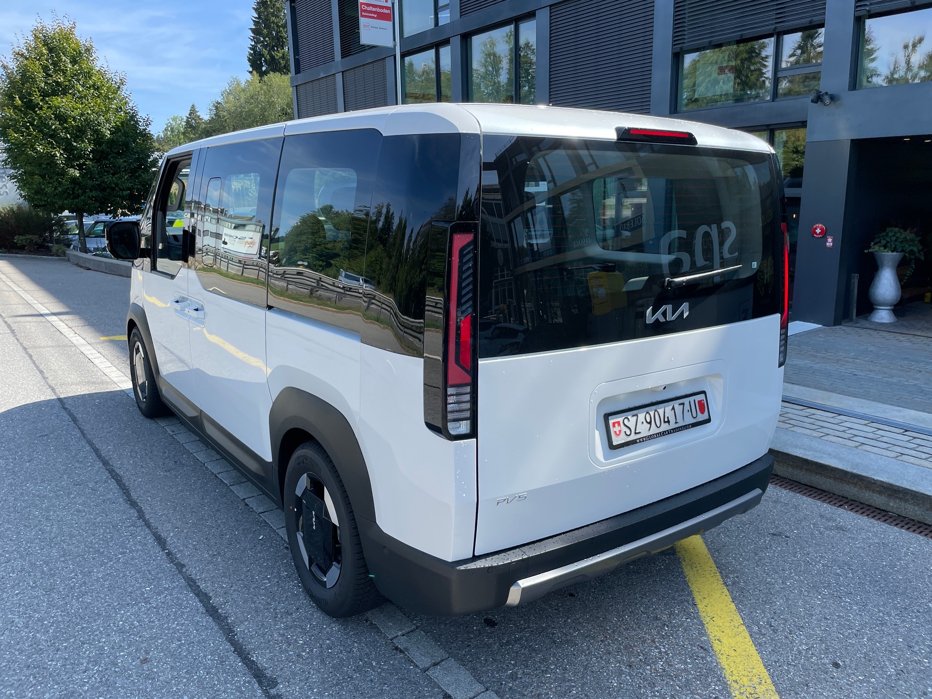 KIA PV5 71.2 kWh Elite mit Elite Pack und Wärmepumpe-image-9