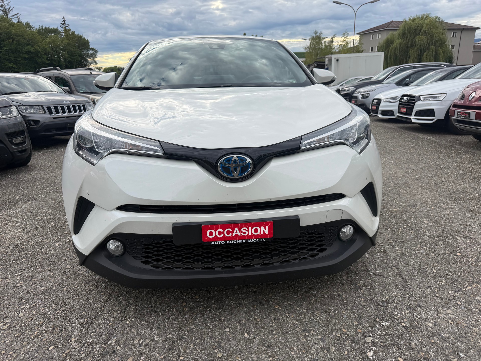 TOYOTA C-HR 1.8 HSD Premium CVT