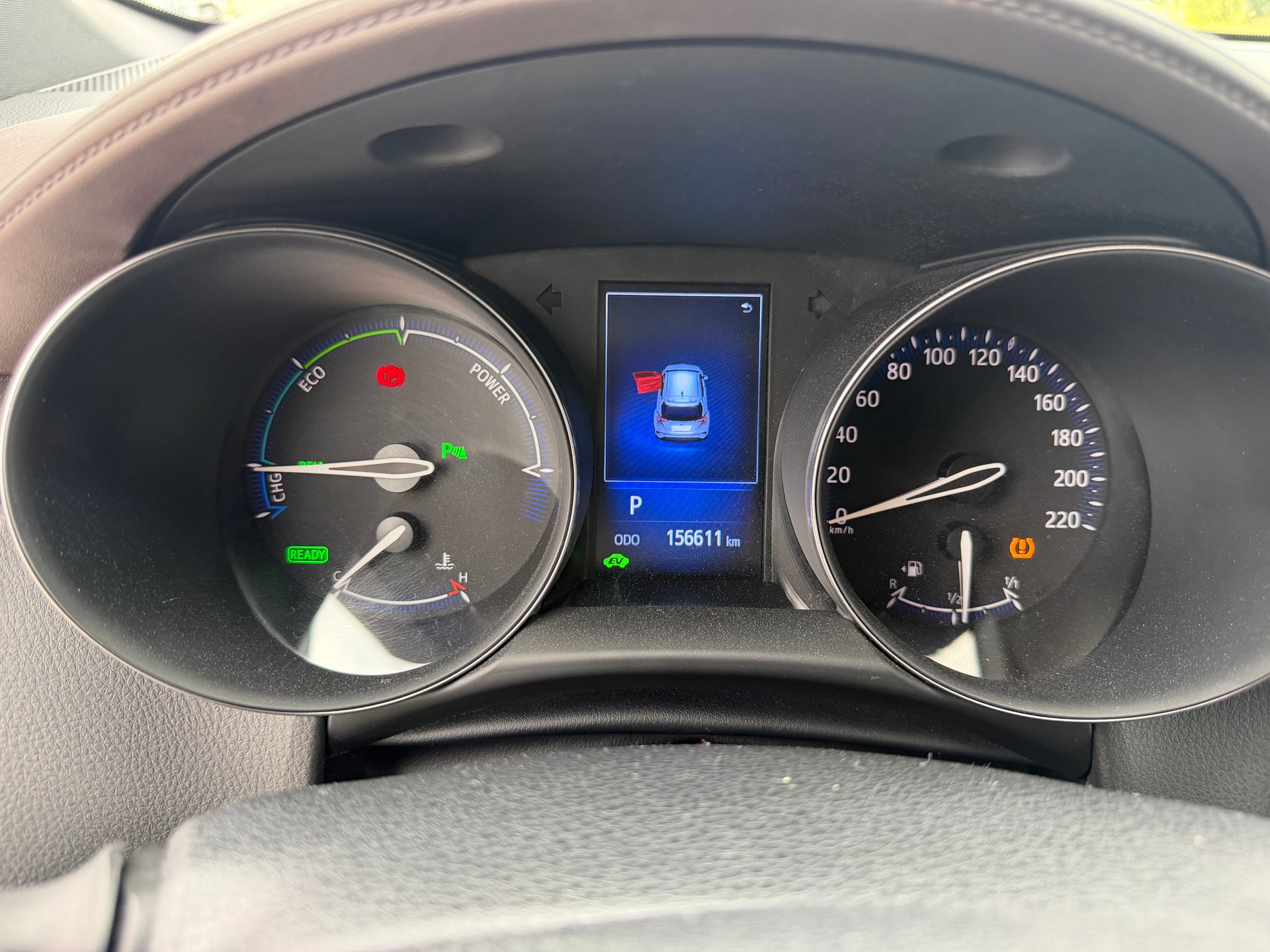 TOYOTA C-HR 1.8 HSD Premium CVT-image-12