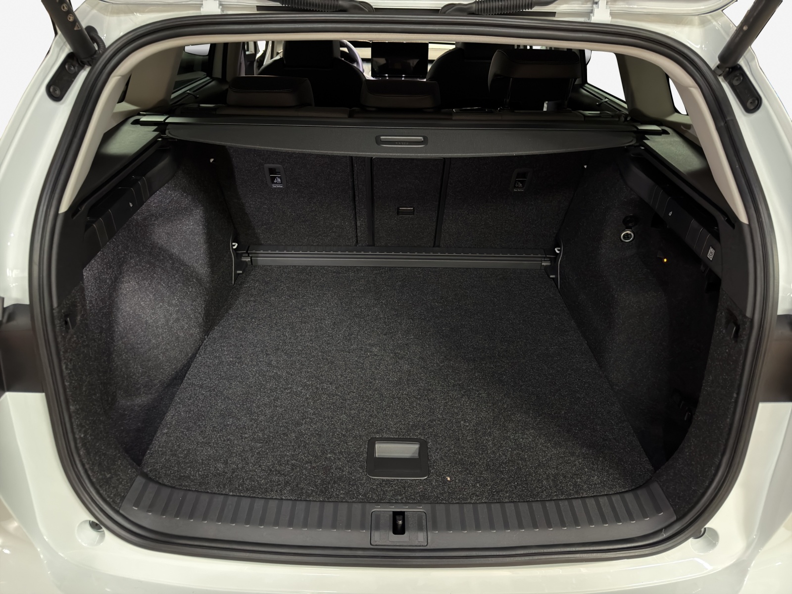 SKODA Enyaq 85x Dynamic 4x4-image-12