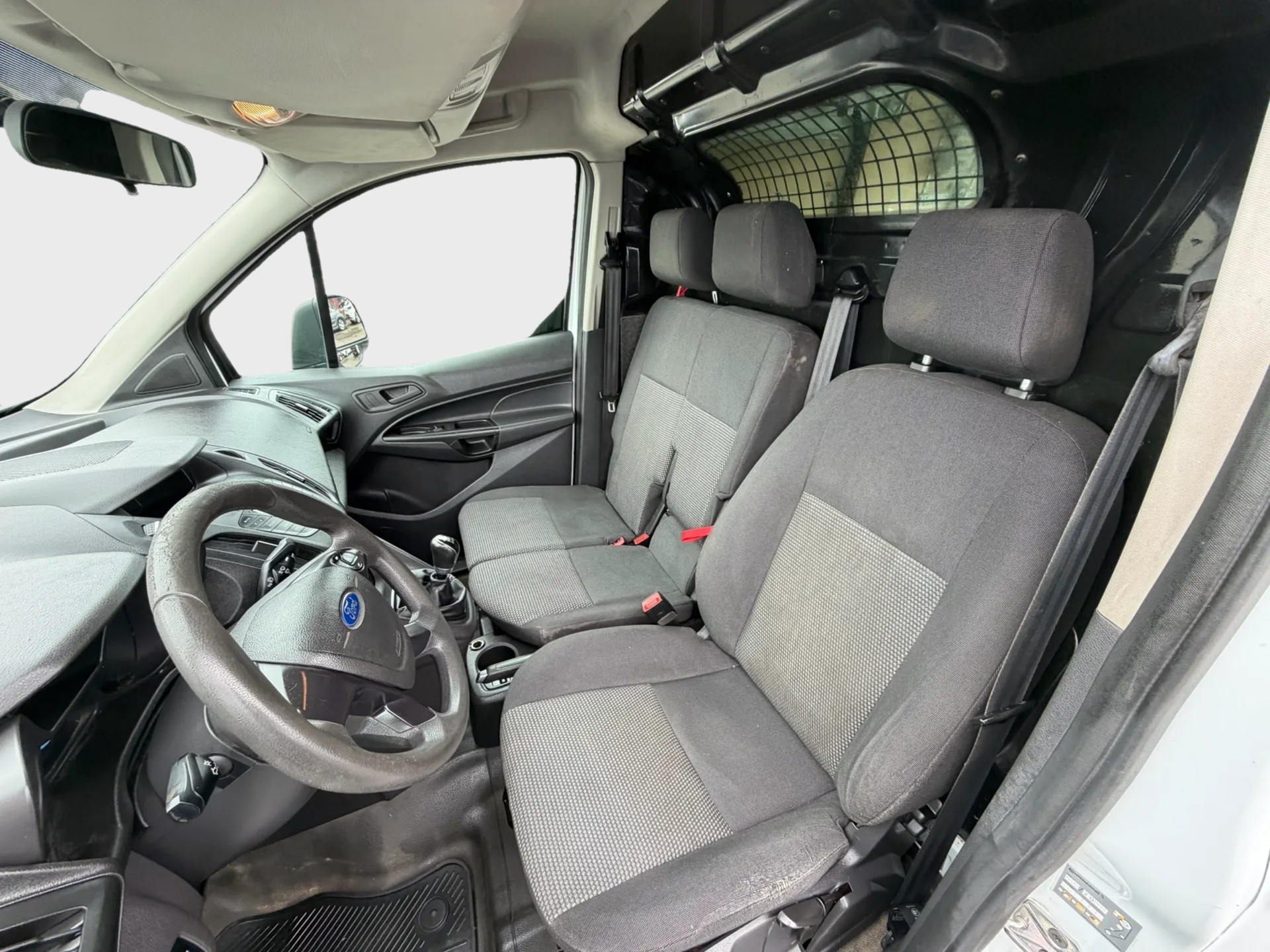 FORD Transit Connect Van T220 1.6 TDCi Trend-image-9