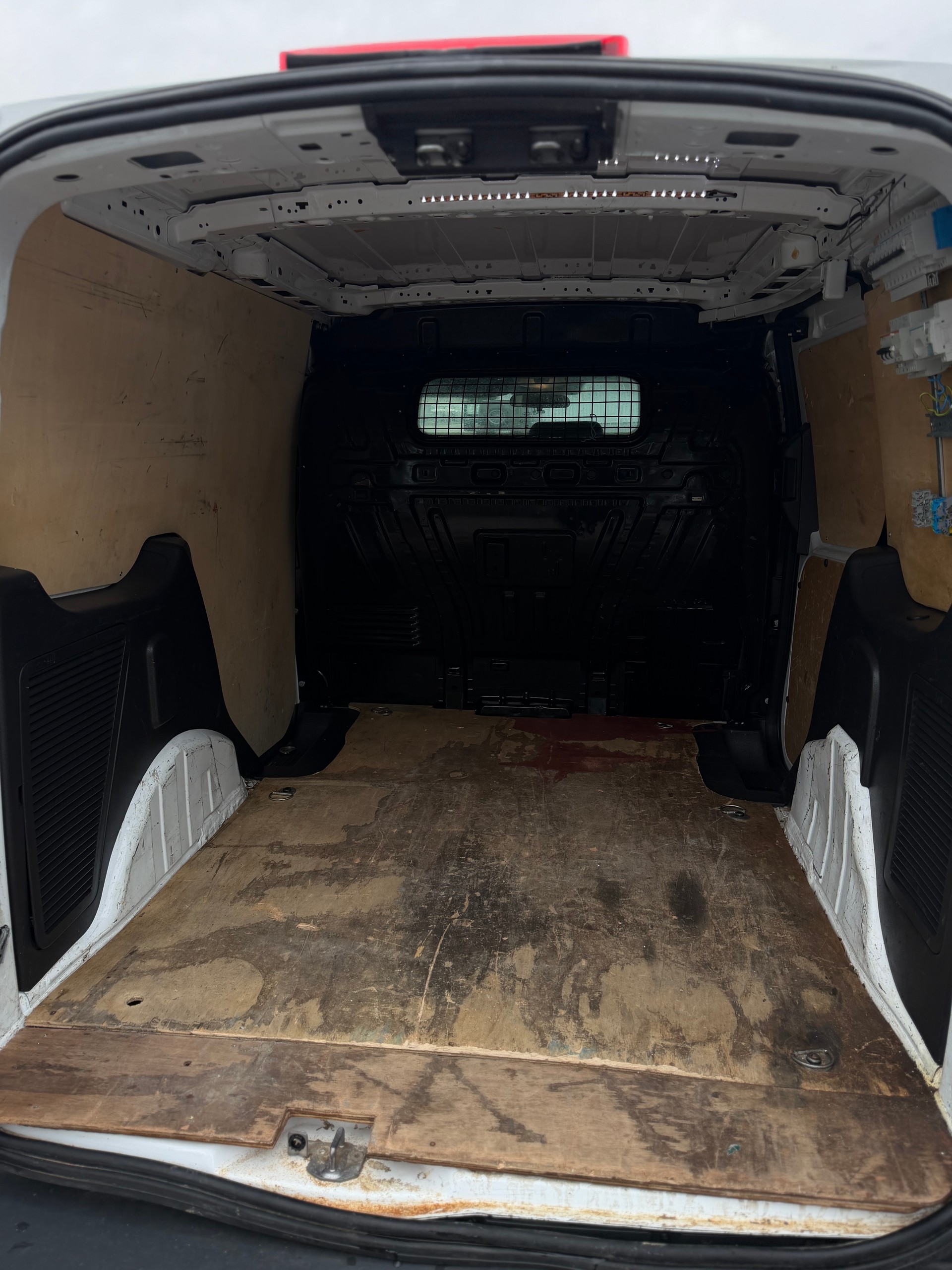 FORD Transit Connect Van T220 1.6 TDCi Trend-image-16