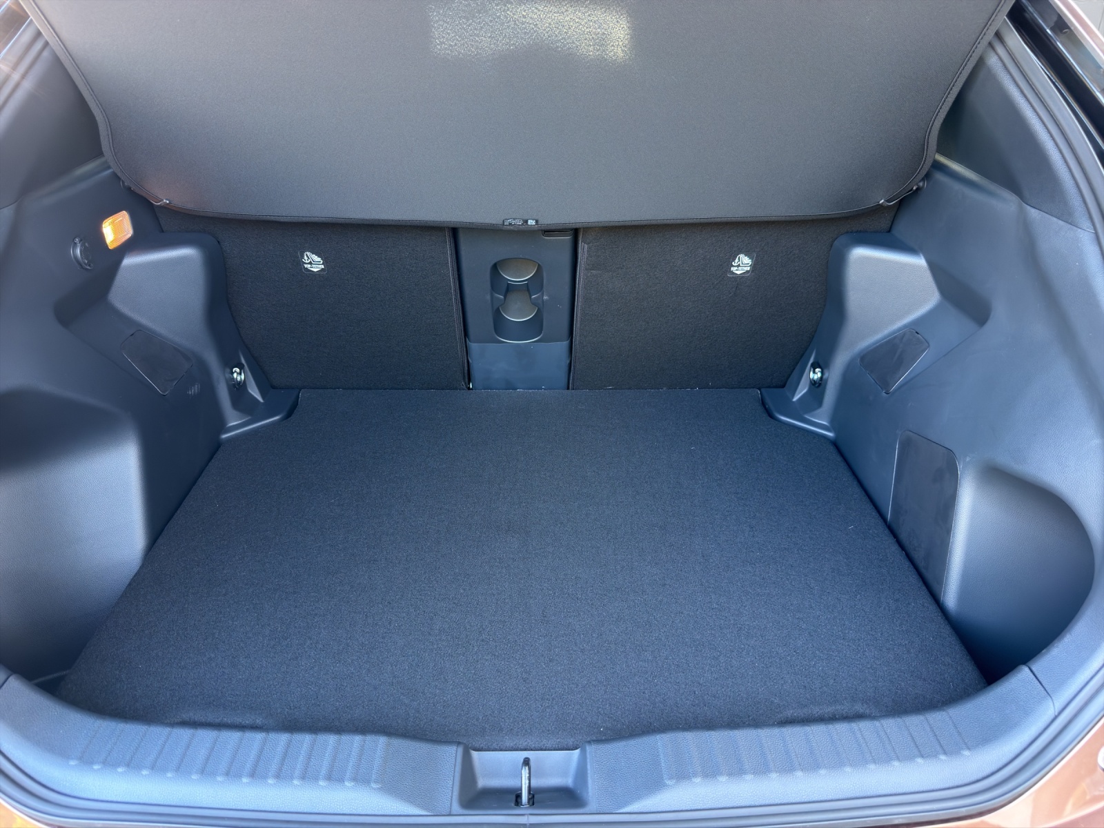 TOYOTA Yaris Cross 1.5 VVT-i HSD Premium AWD-image-15