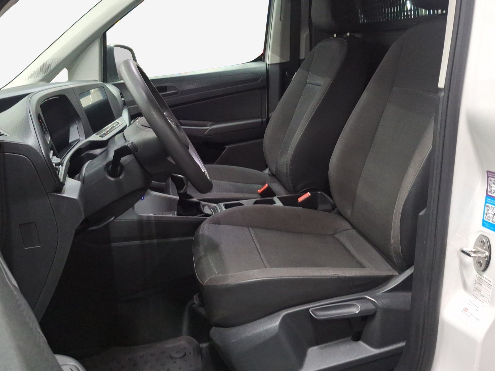 VW Caddy Cargo 2.0TDI Maxi-image-7