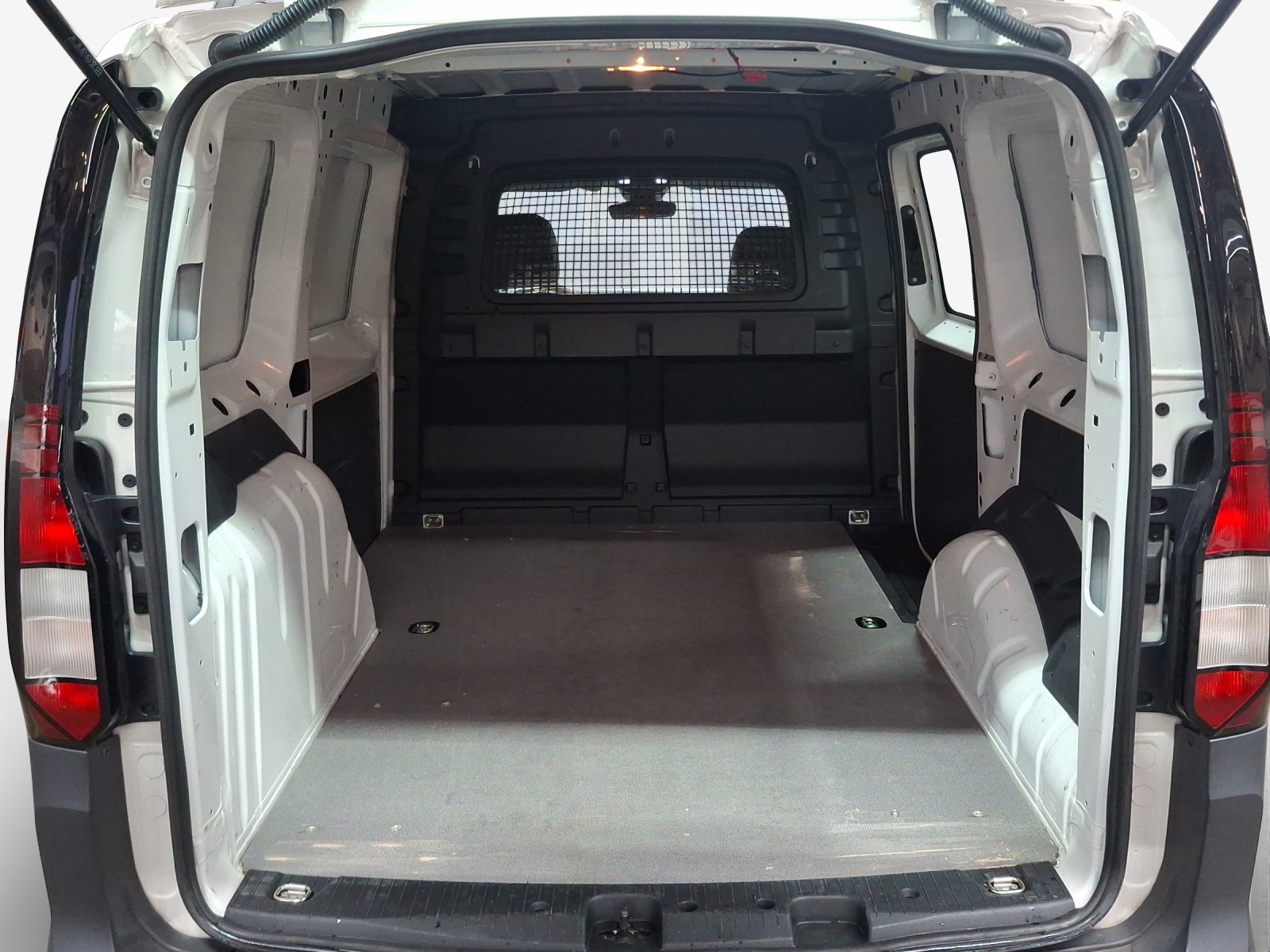 VW Caddy Cargo 2.0TDI Maxi-image-12
