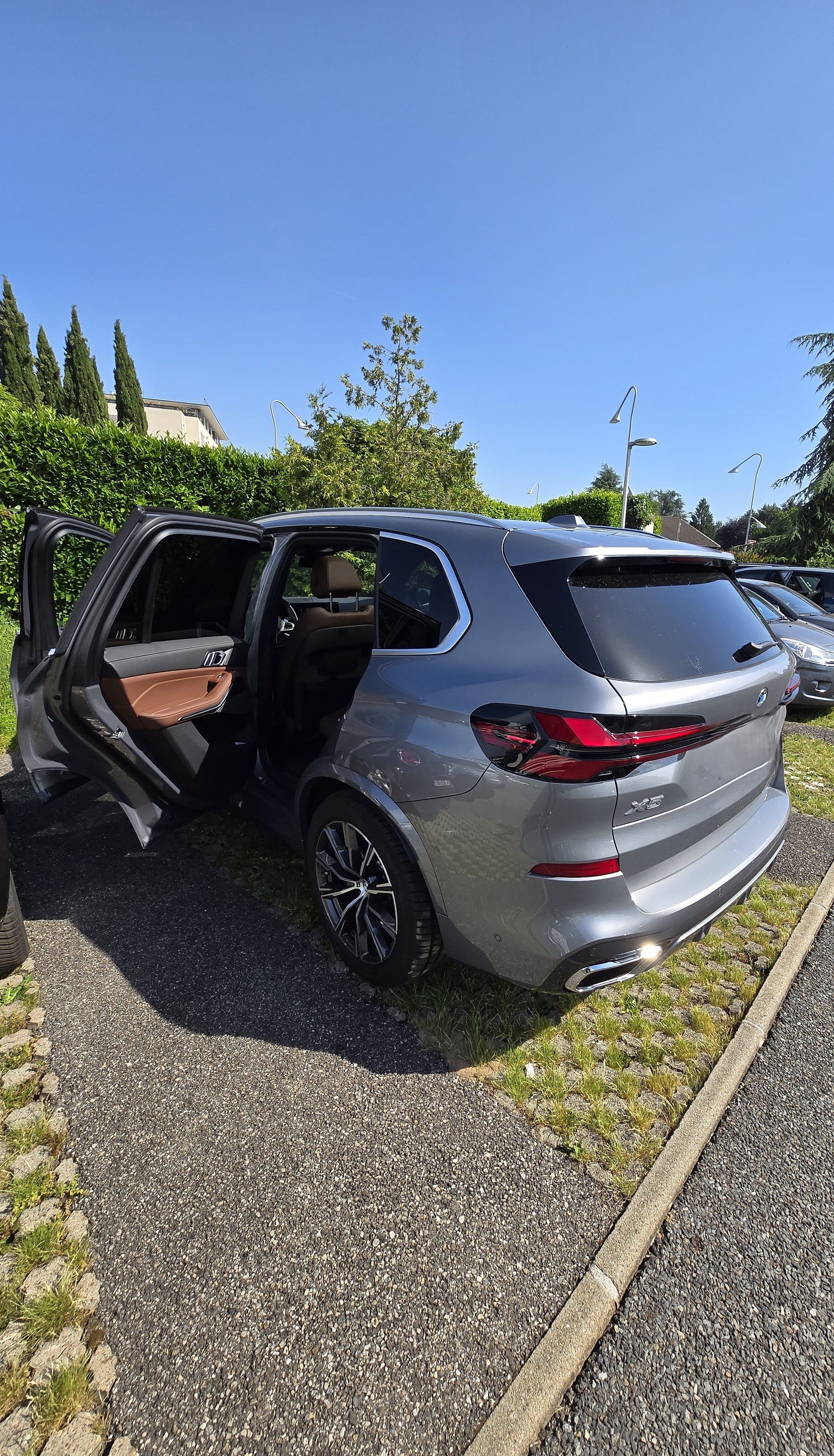 BMW 40i xDrive 48V M Sport Steptronic-image-2