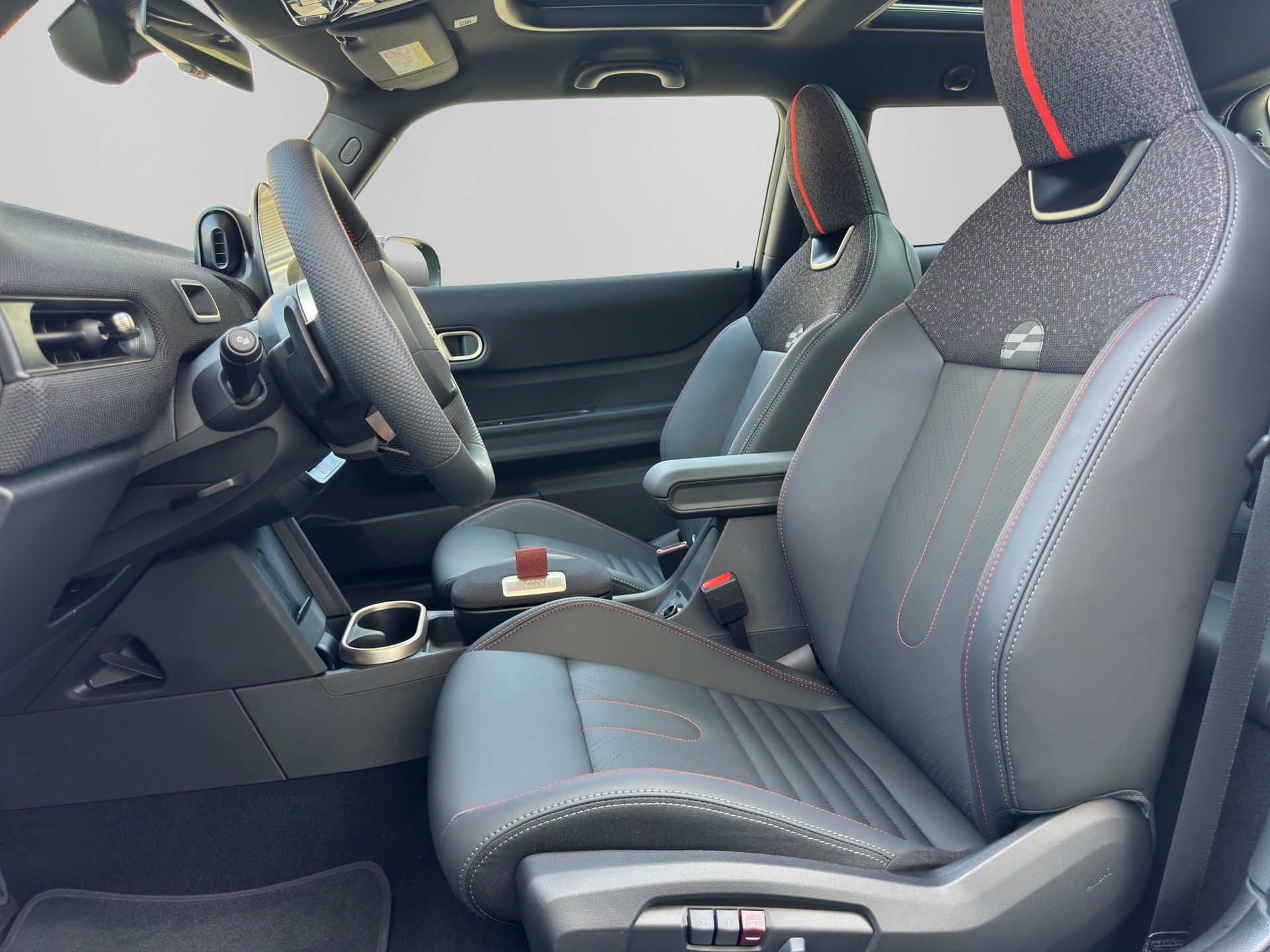 MINI Cooper John Cooper Works DKG-image-10