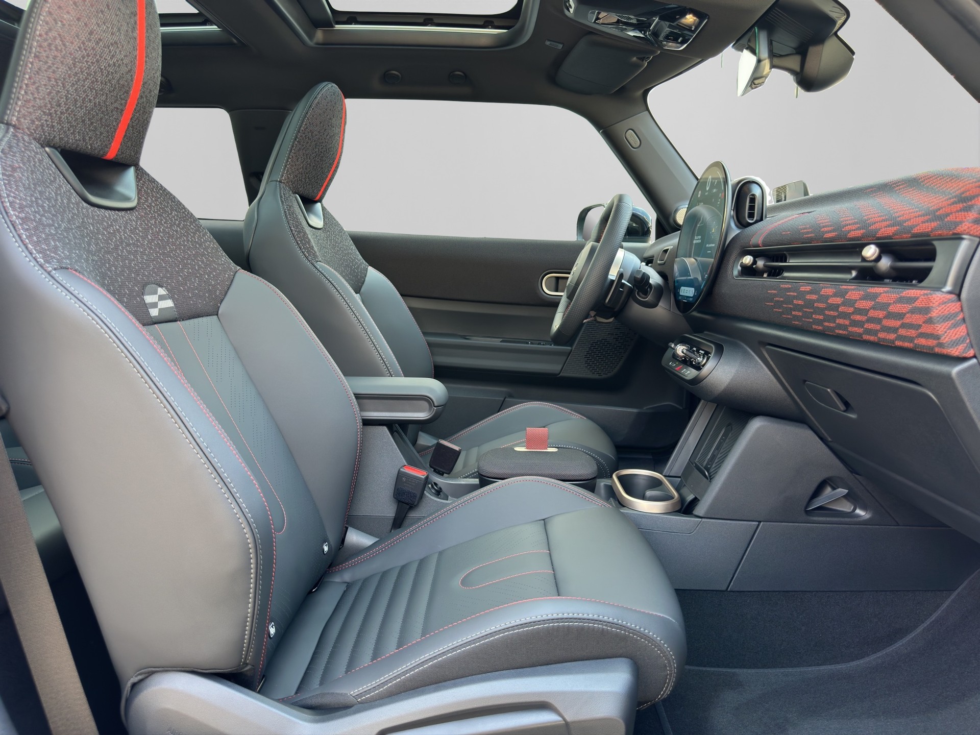 MINI Cooper John Cooper Works DKG-image-17