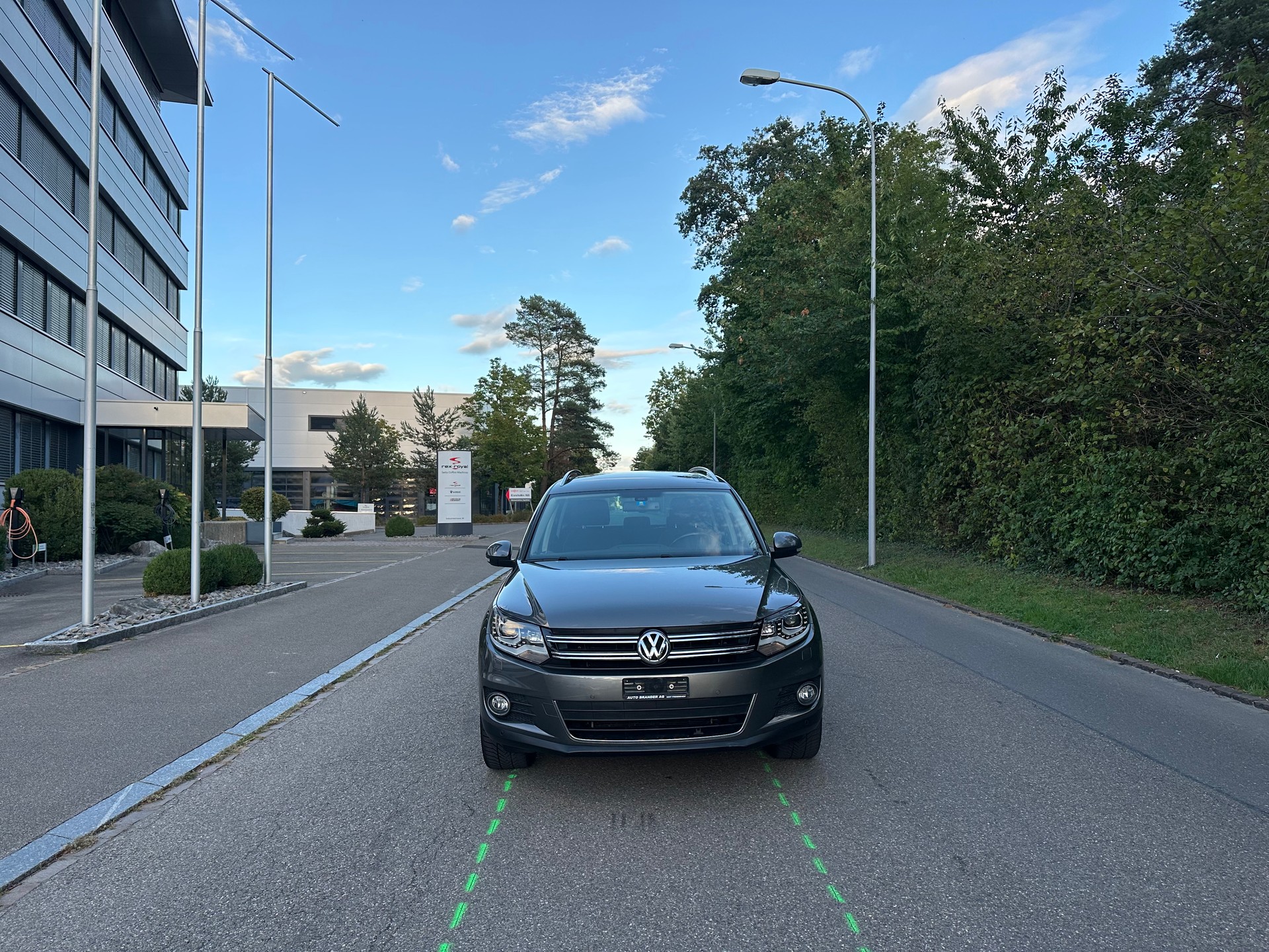 VW Tiguan 2.0 TDI BMT Cup 4Motion DSG-image-1